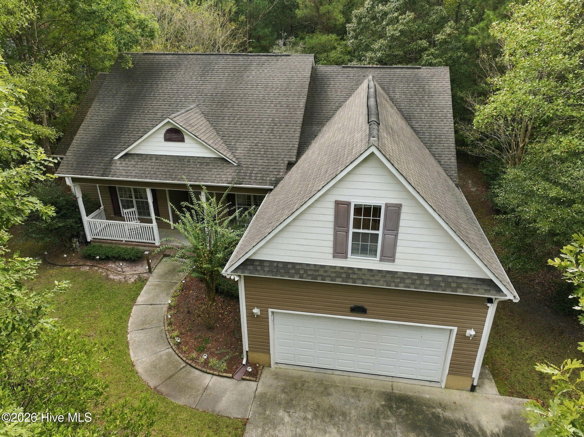 421 Riverside Lane Property Photo 2