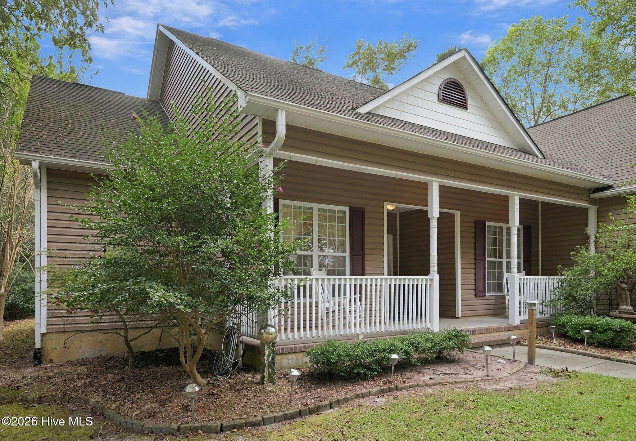 421 Riverside Lane Property Photo 3