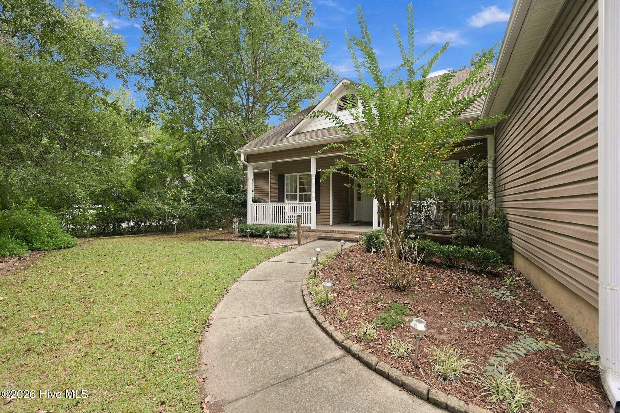 421 Riverside Lane Property Photo 4