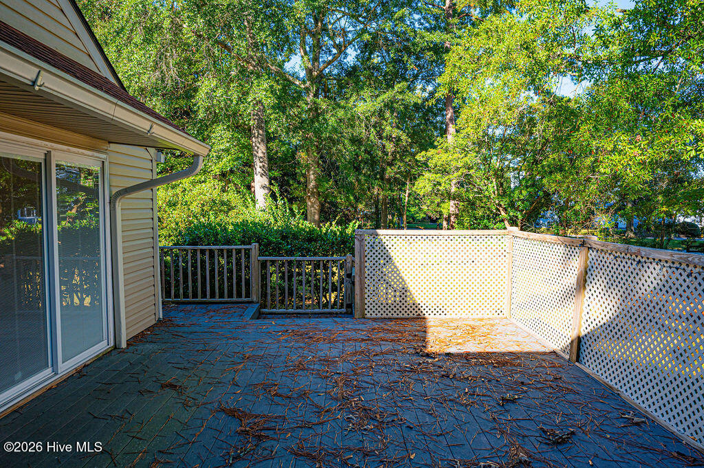 1 Quarterdeck Property Photo 24