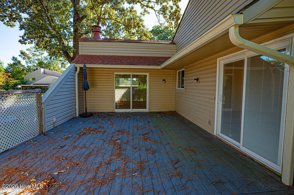 1 Quarterdeck Property Photo 25