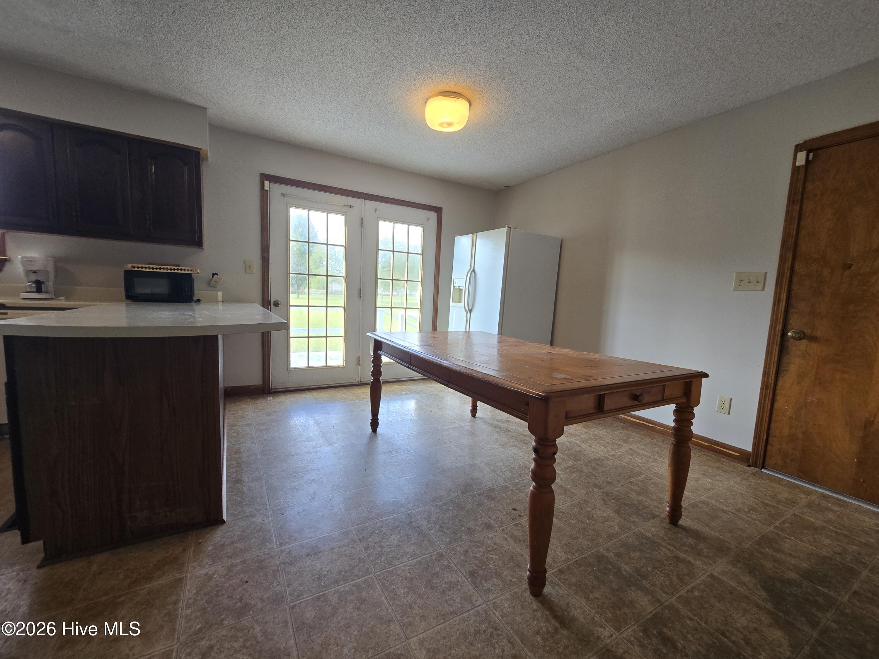 1124 Chestnut Drive Property Photo 5