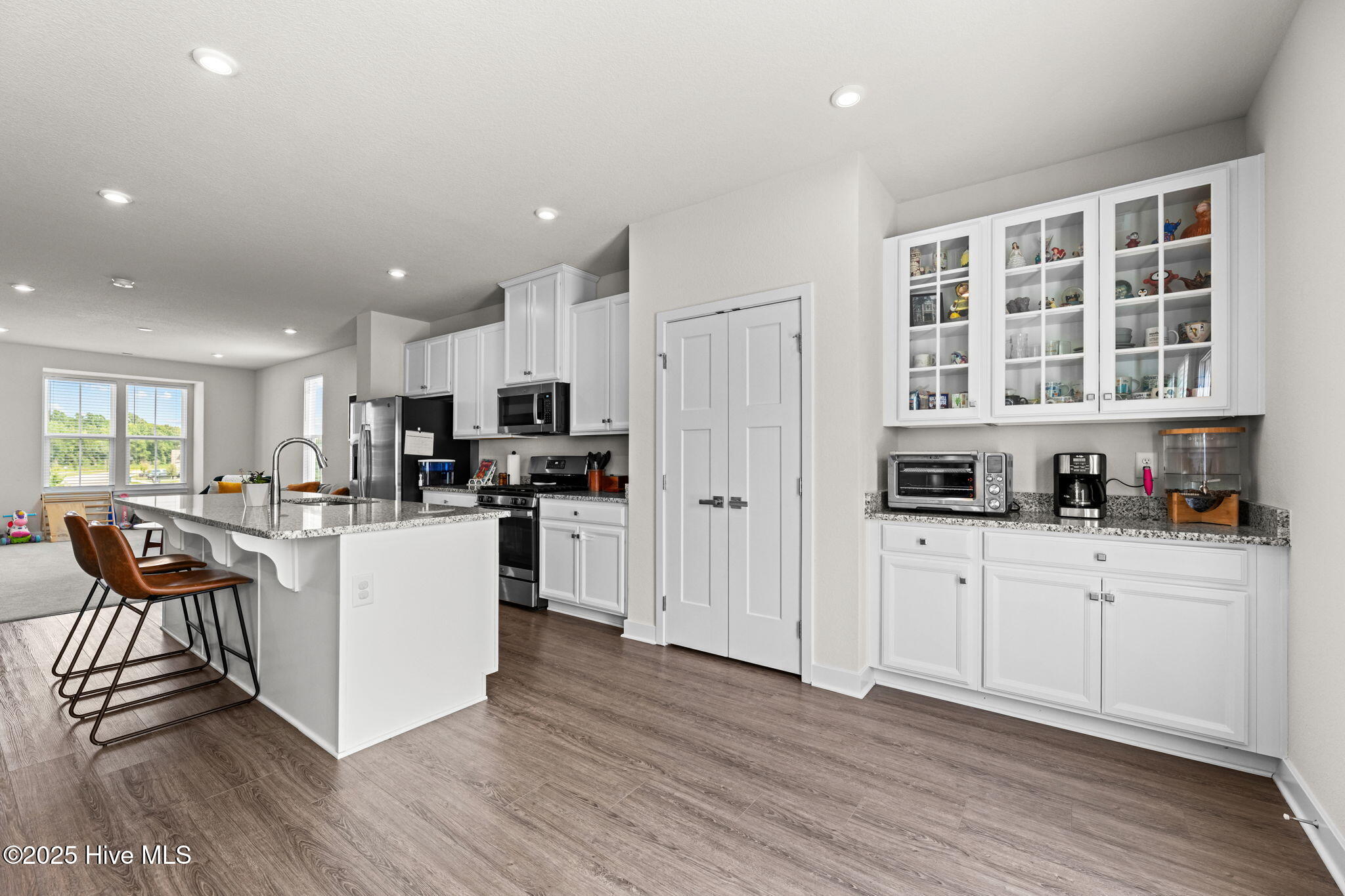 110 Fost Boulevard Property Photo 13