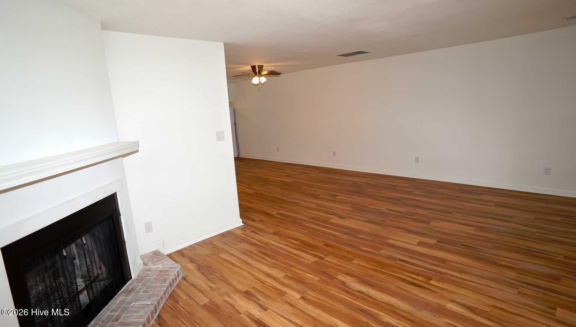108 Quarterdeck Property Photo 4
