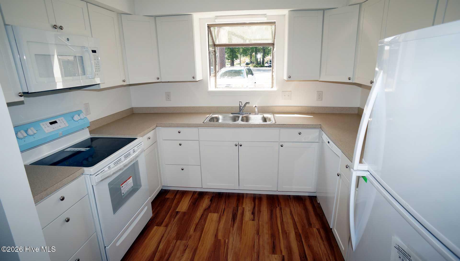 108 Quarterdeck Property Photo 10