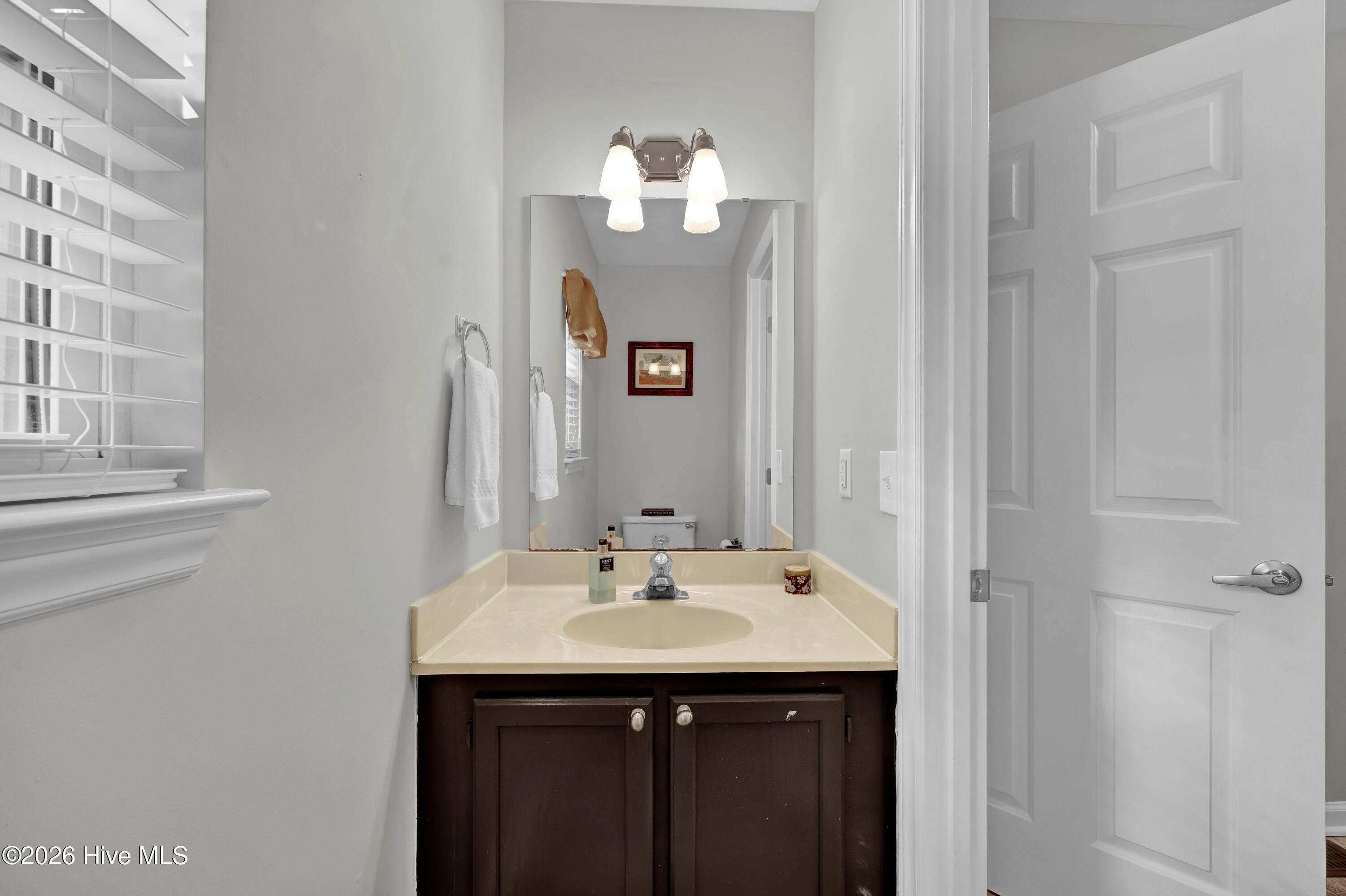609 Kings Arm Court Property Photo 12