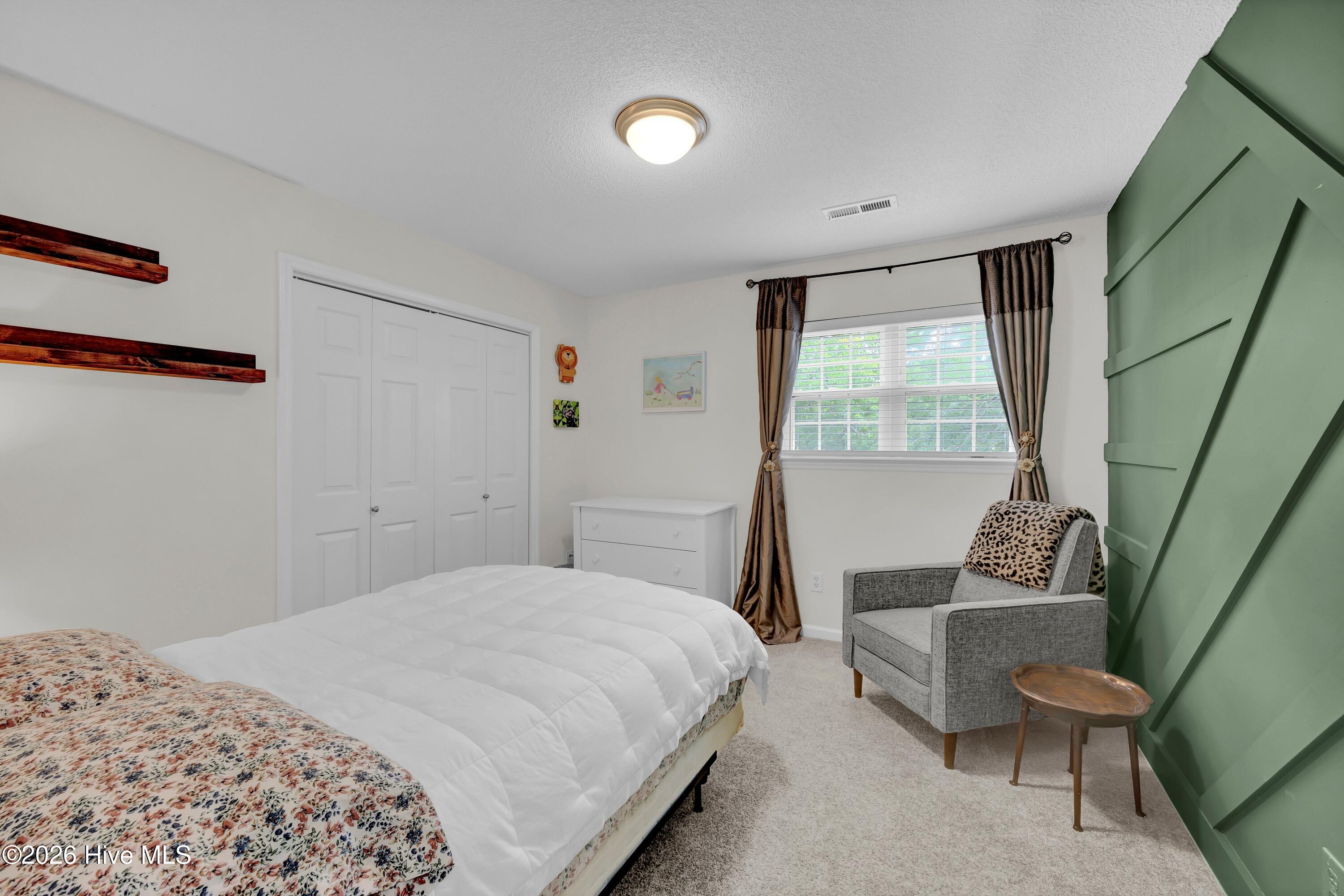 609 Kings Arm Court Property Photo 21