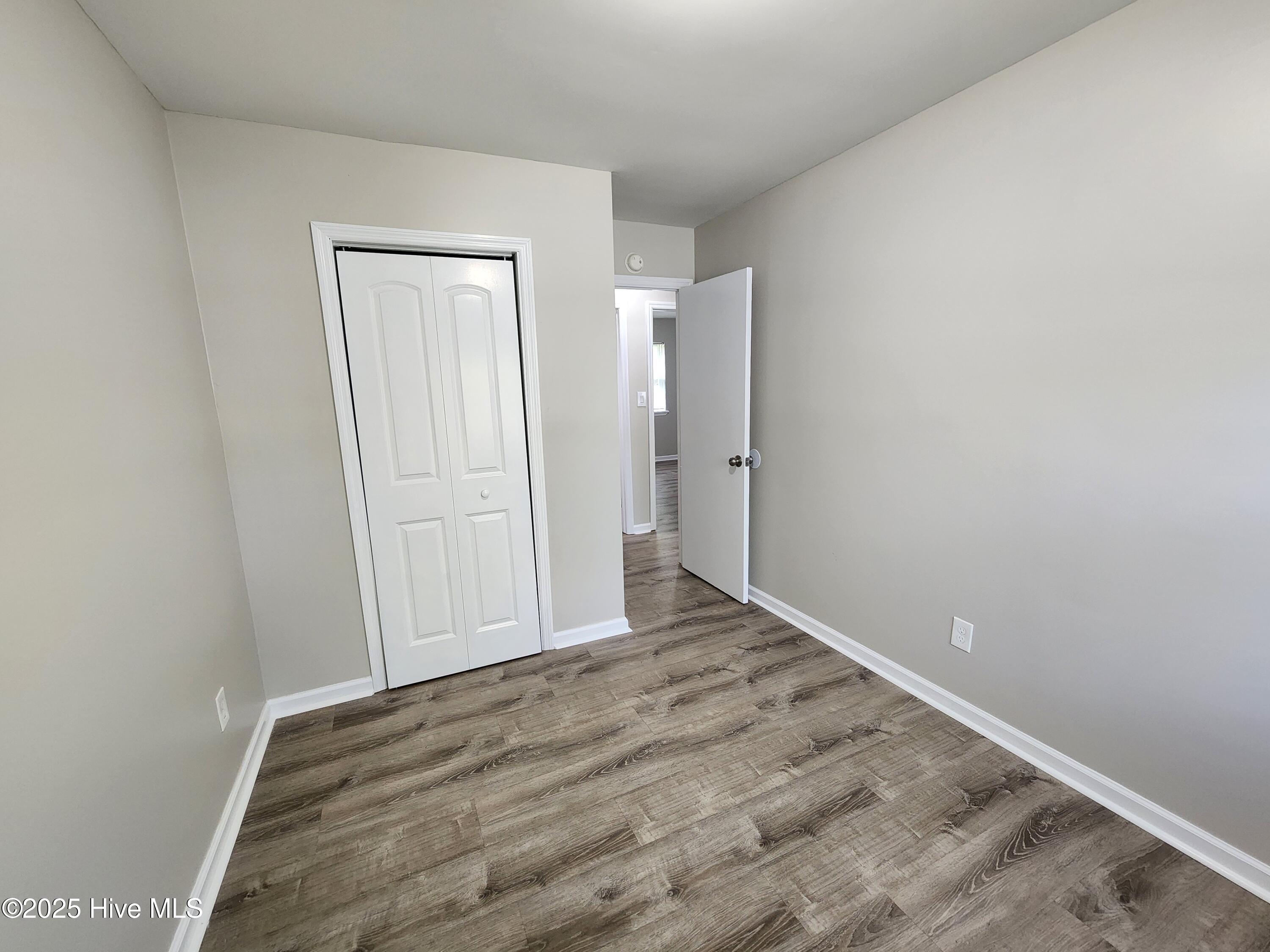103 Hampton Court Property Photo 10