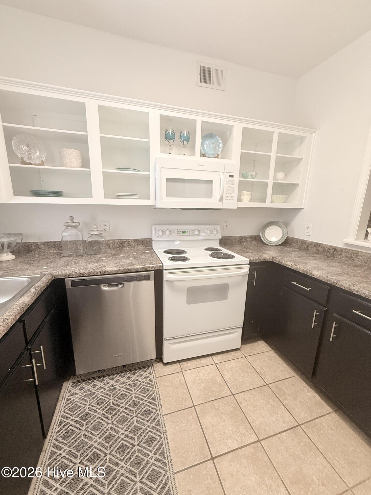729 Bragg Drive Apt C Property Photo 14