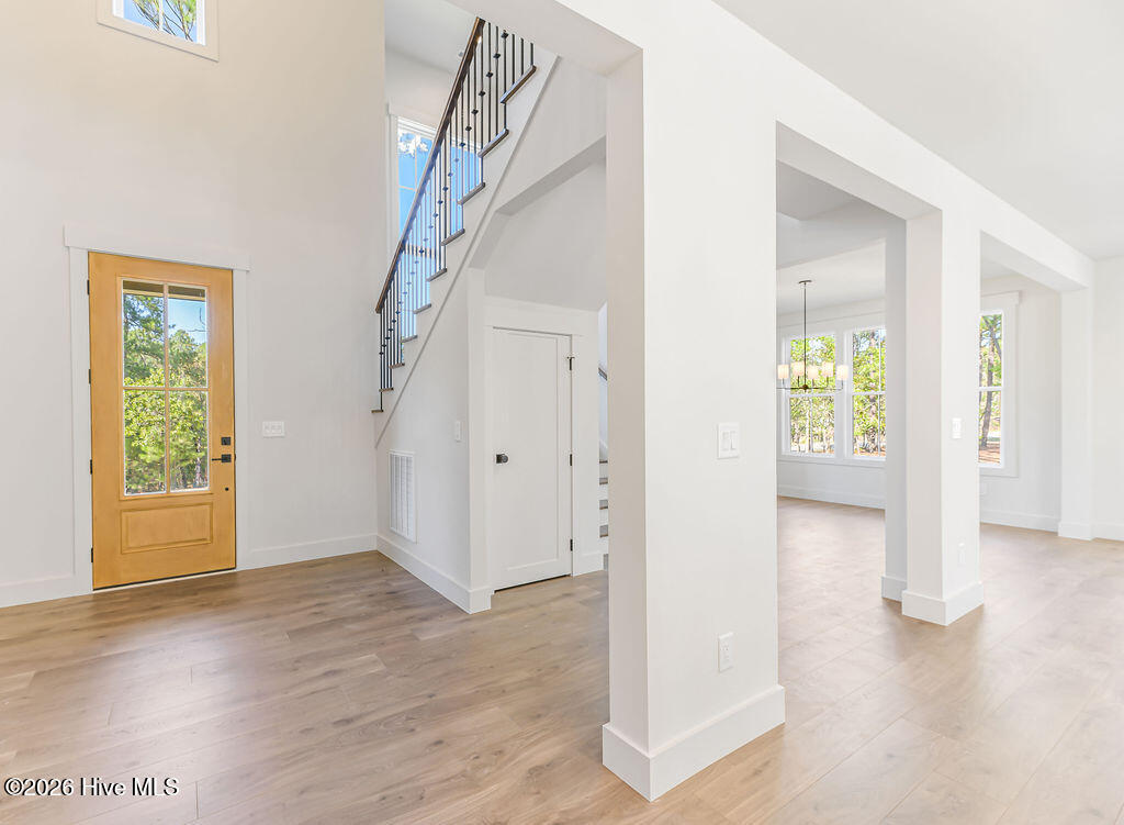 215 Sugar Sand Lane Property Photo 6