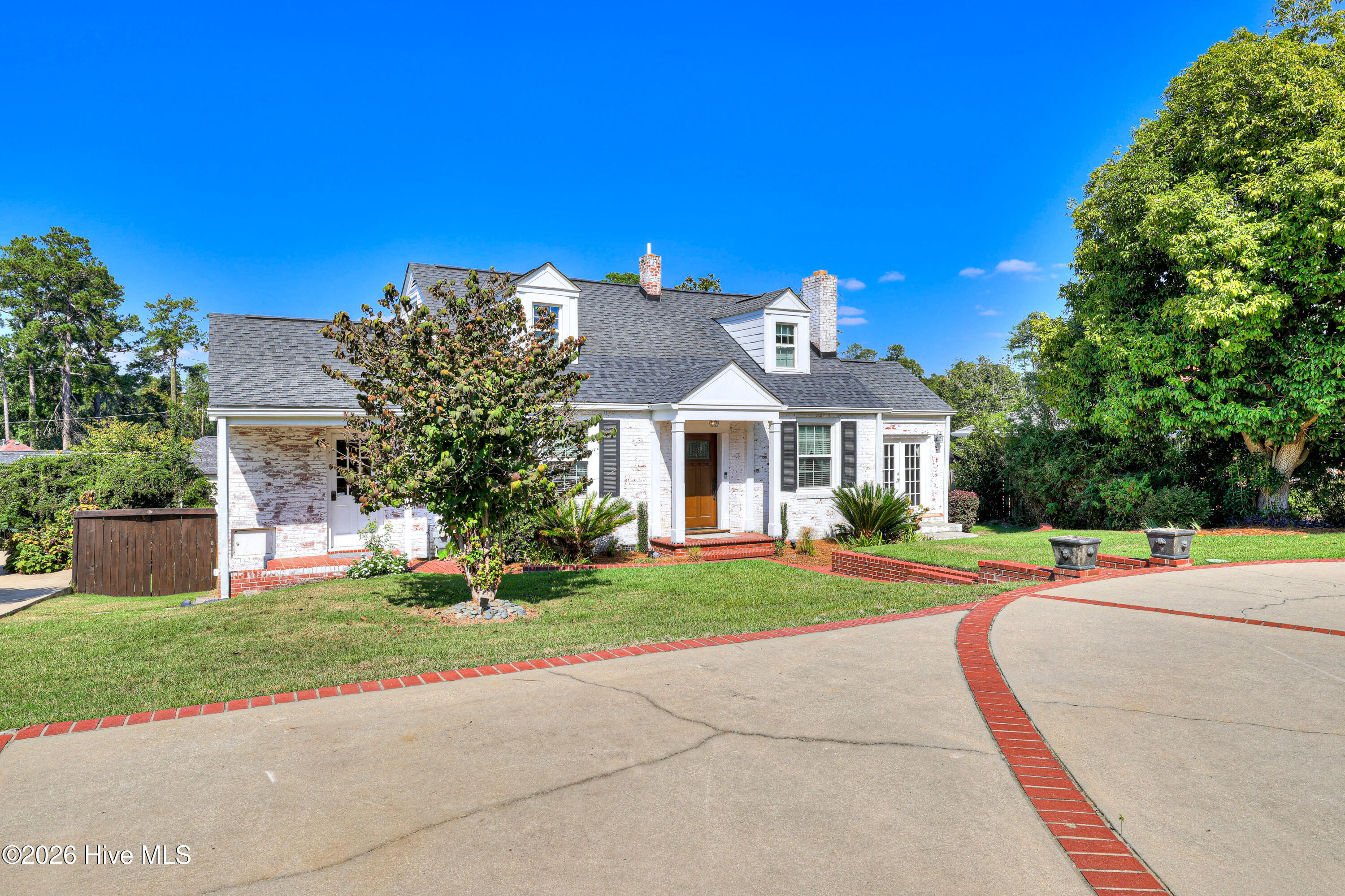 3011 Fox Spring Road Property Photo 4