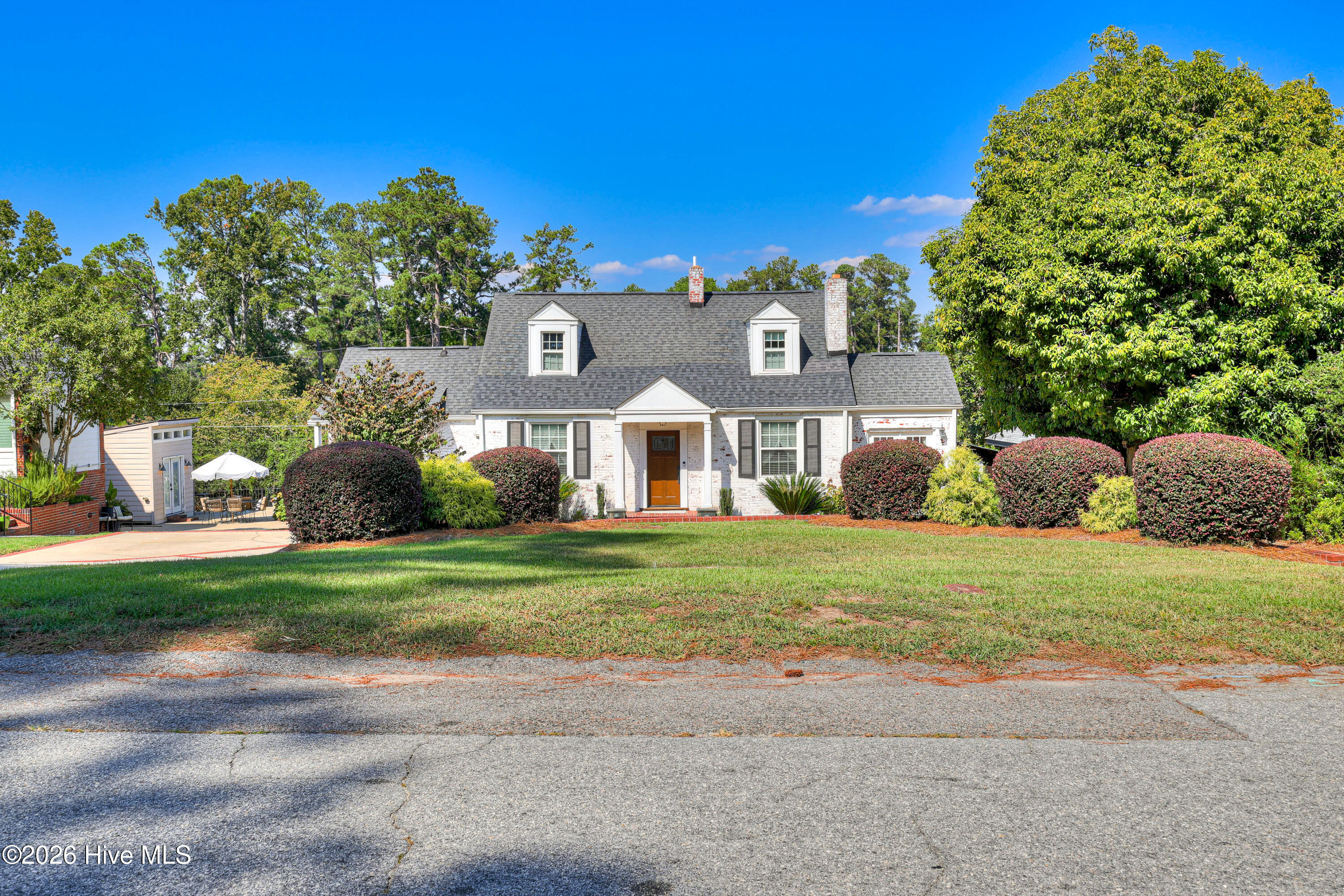 3011 Fox Spring Road Property Photo 5