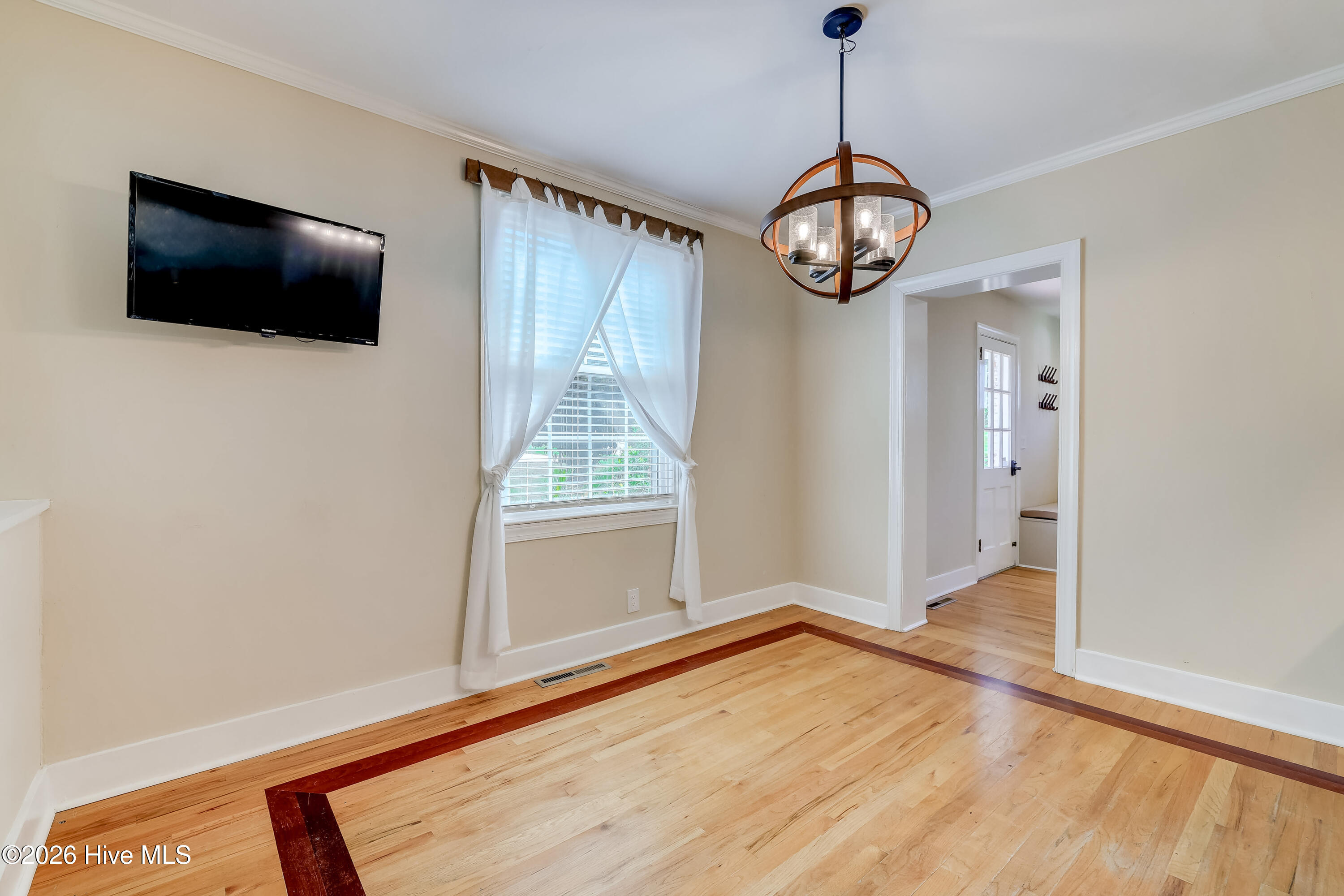 3011 Fox Spring Road Property Photo 17