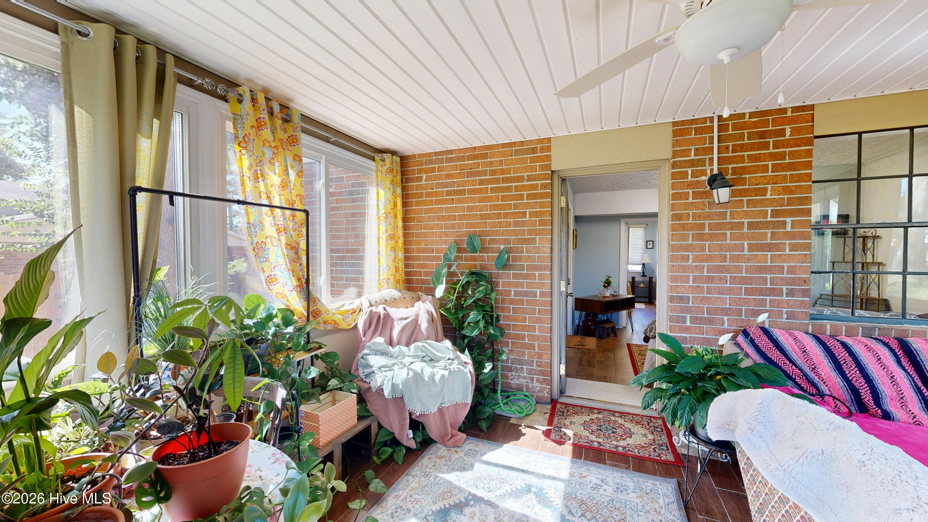 138 Oakridge Drive Property Photo 16