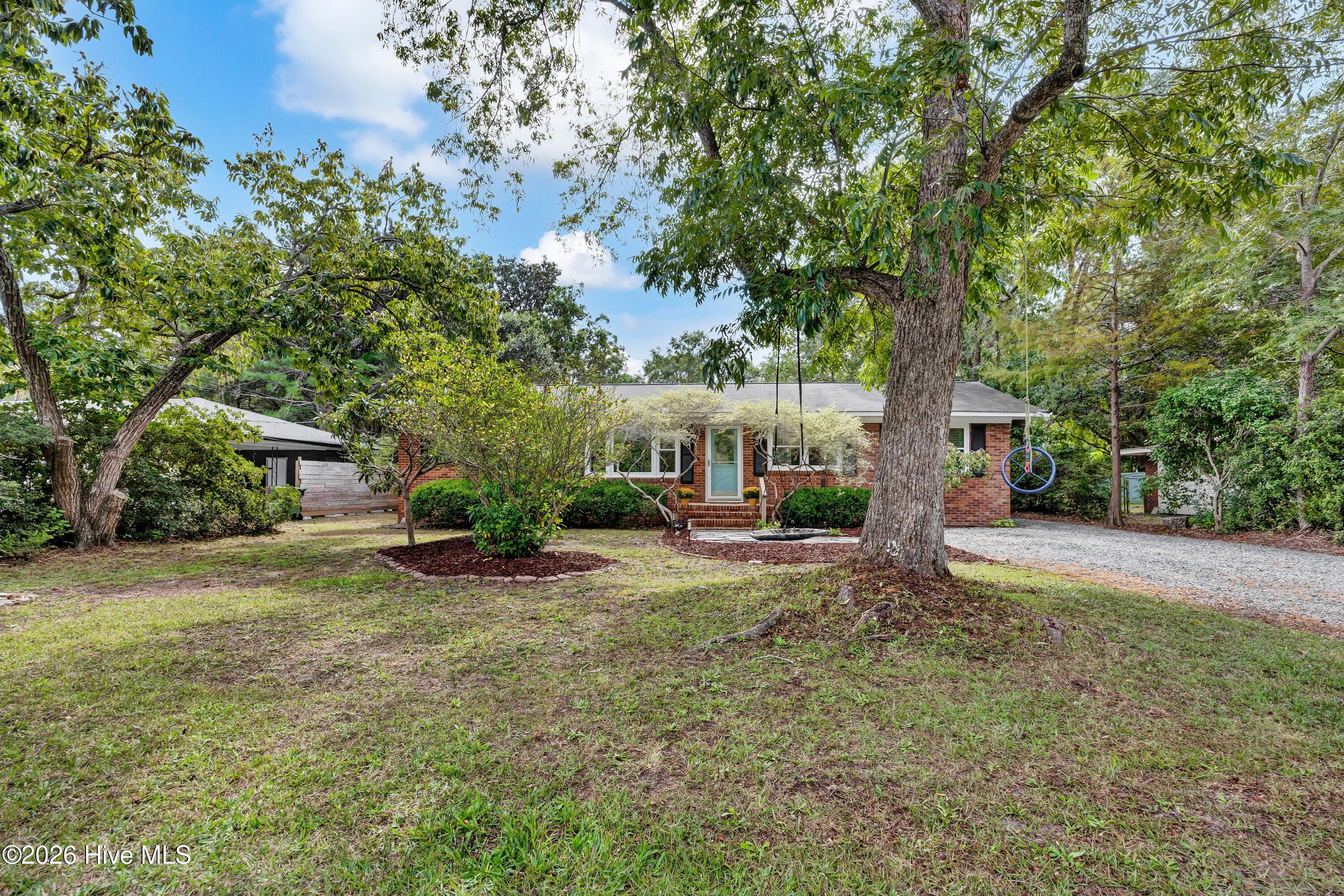 116 Shorewood Hills Drive Property Photo 1