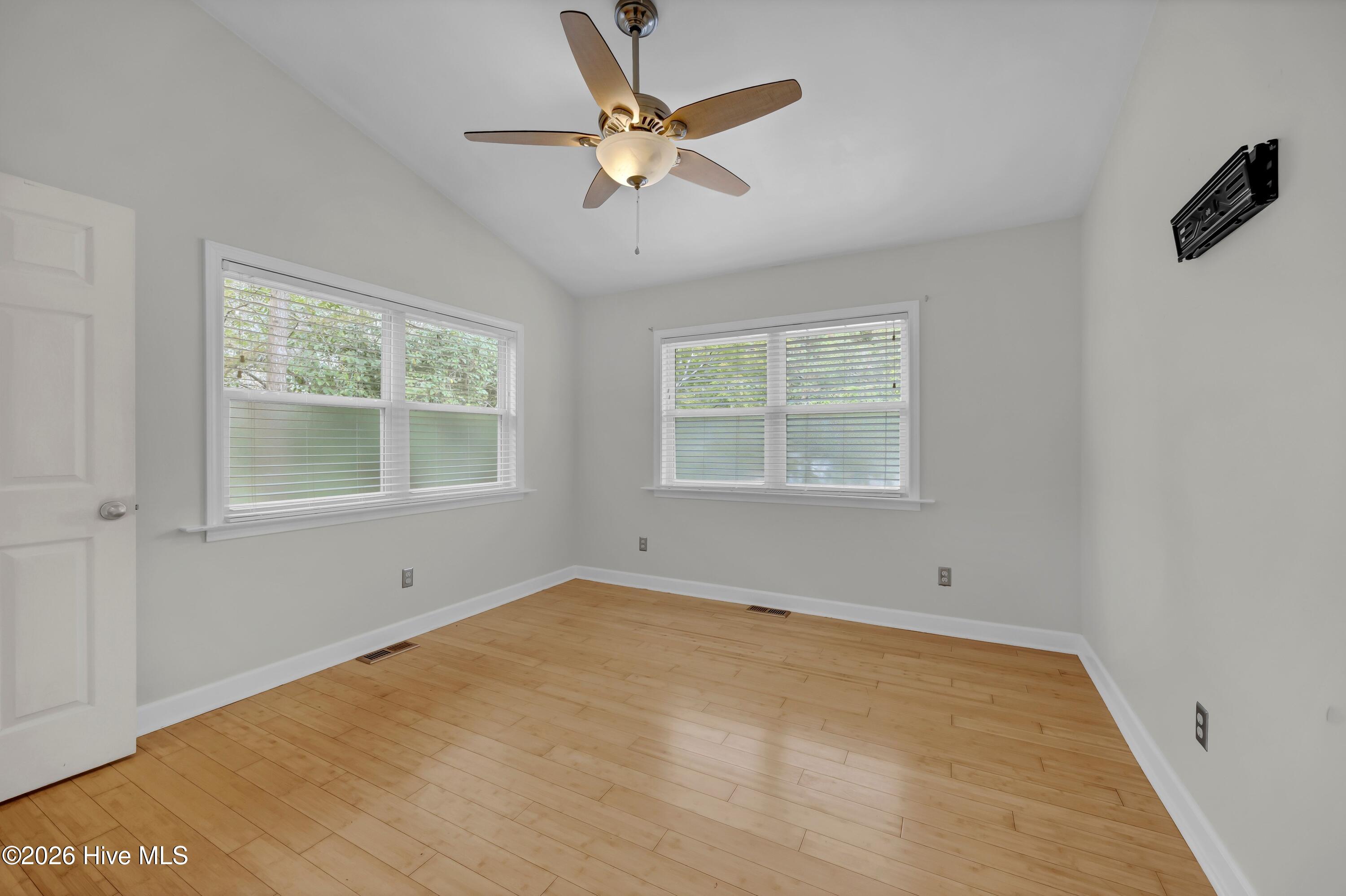 116 Shorewood Hills Drive Property Photo 10