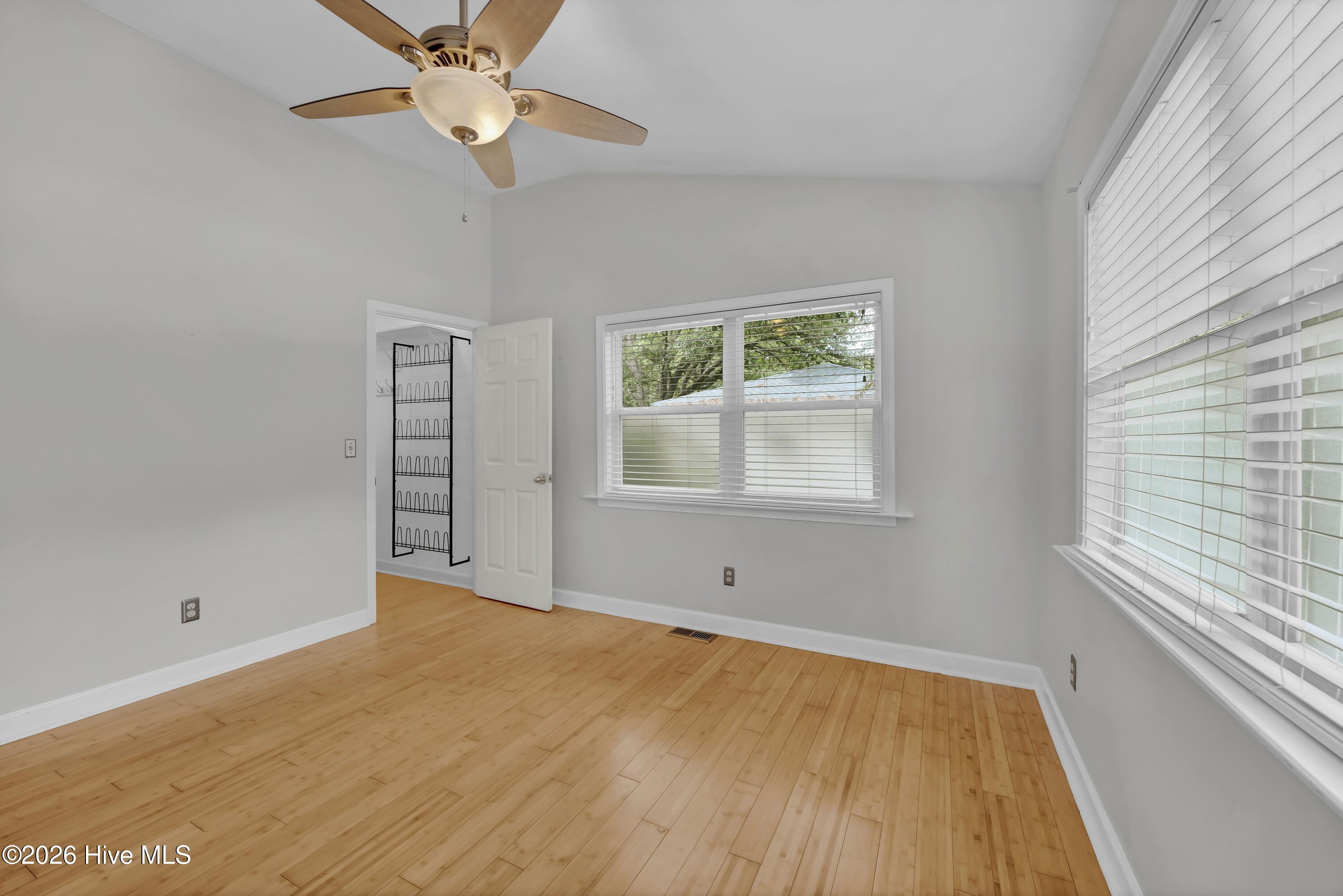 116 Shorewood Hills Drive Property Photo 11