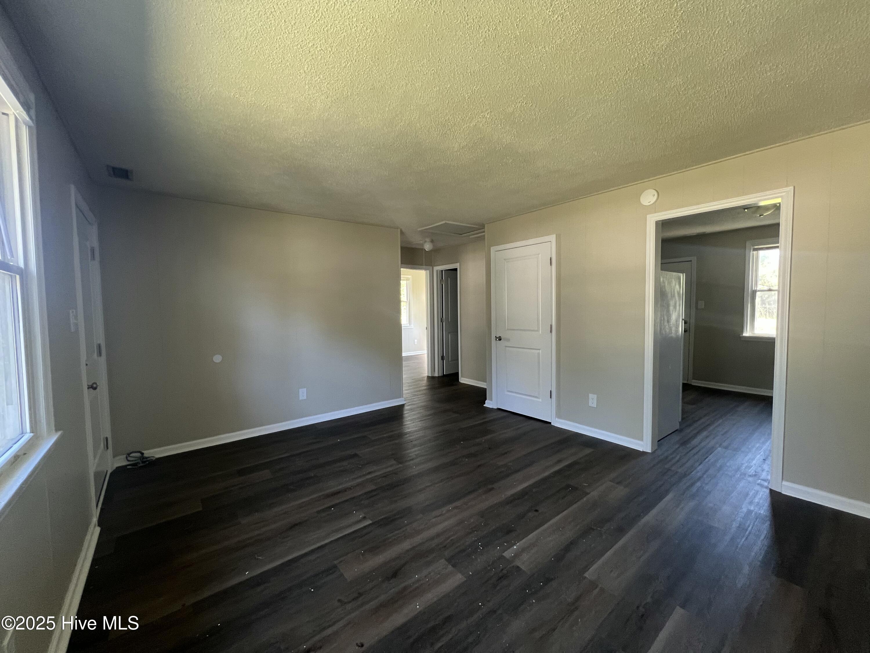 1230 Davis Street Property Photo 2