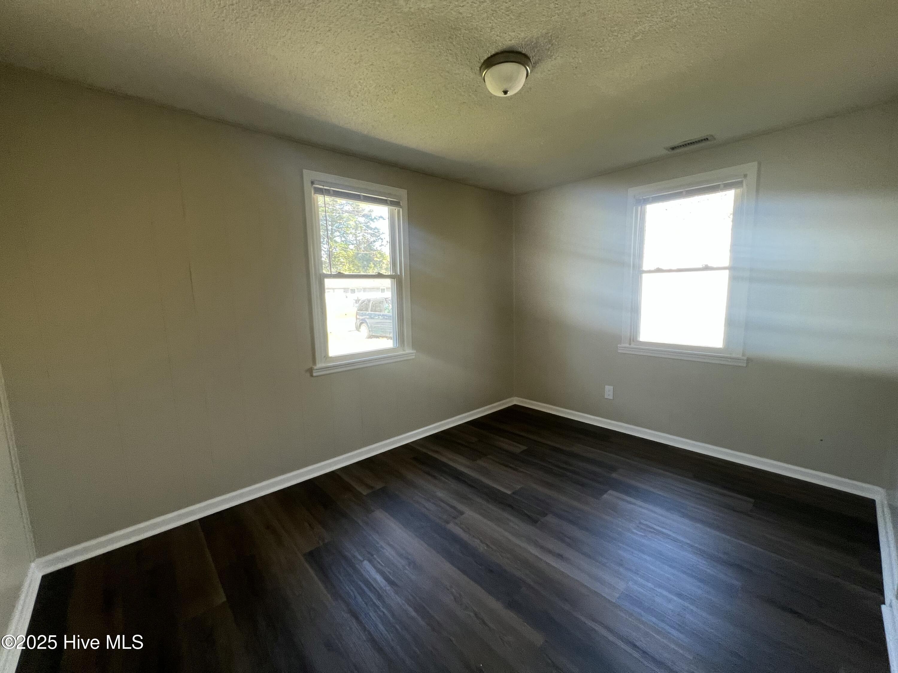 1230 Davis Street Property Photo 8
