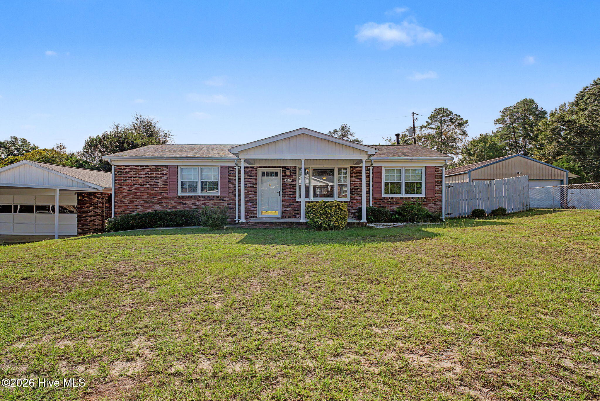 1039 Center Street Property Photo 1