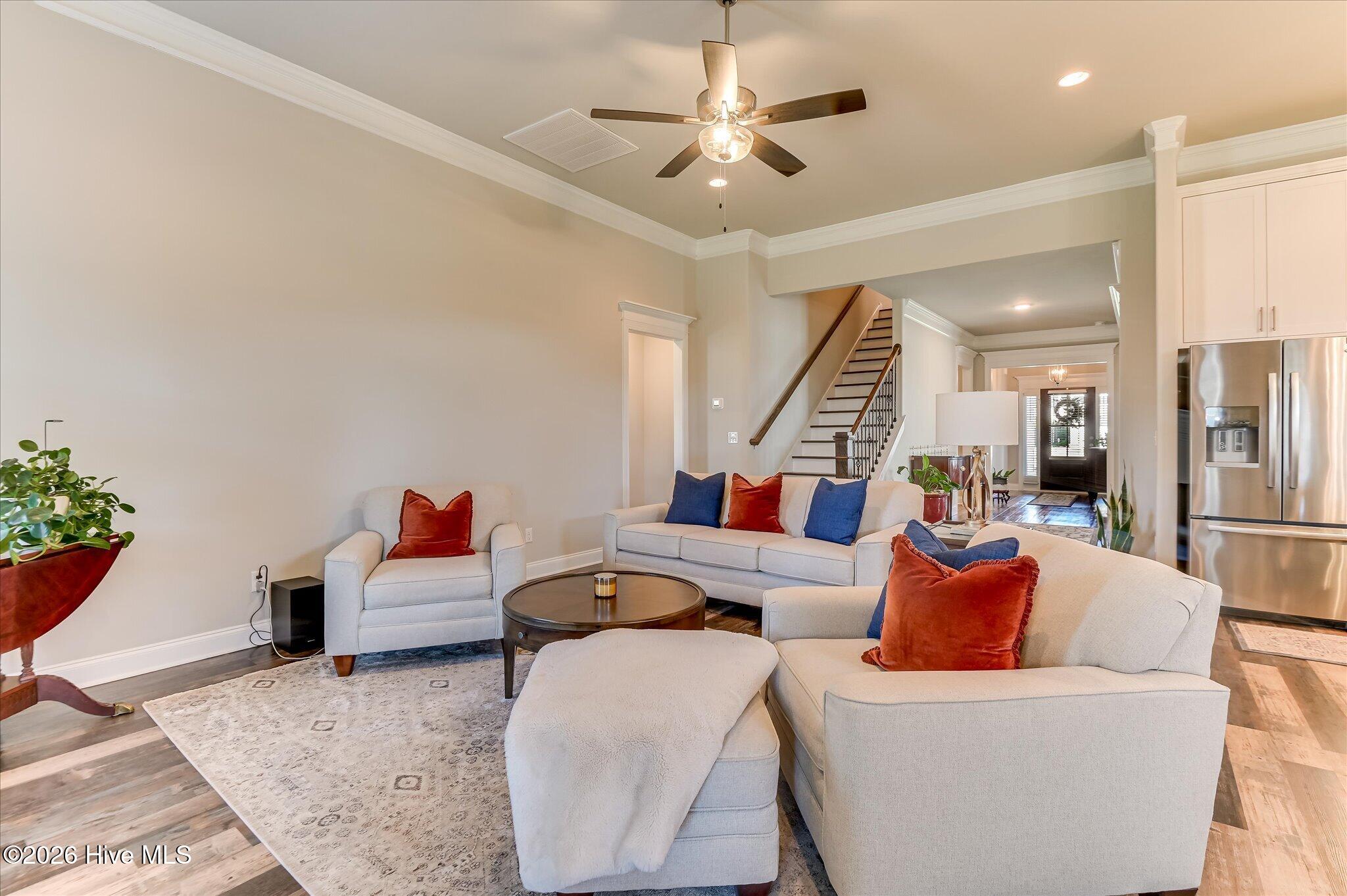 504 Oakley Grove Circle Property Photo 14