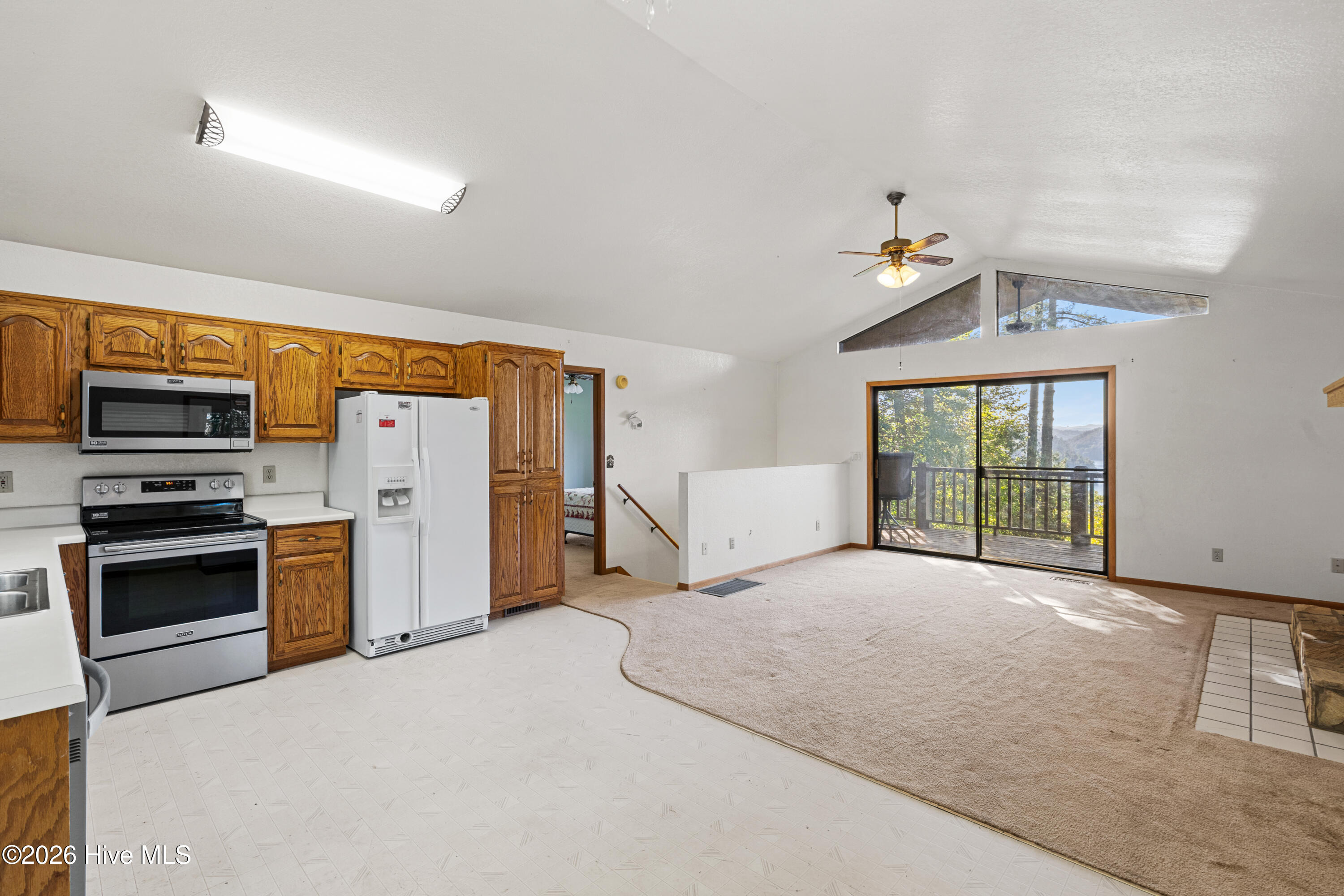895 Lake Apalachia Acres Drive Property Photo 10
