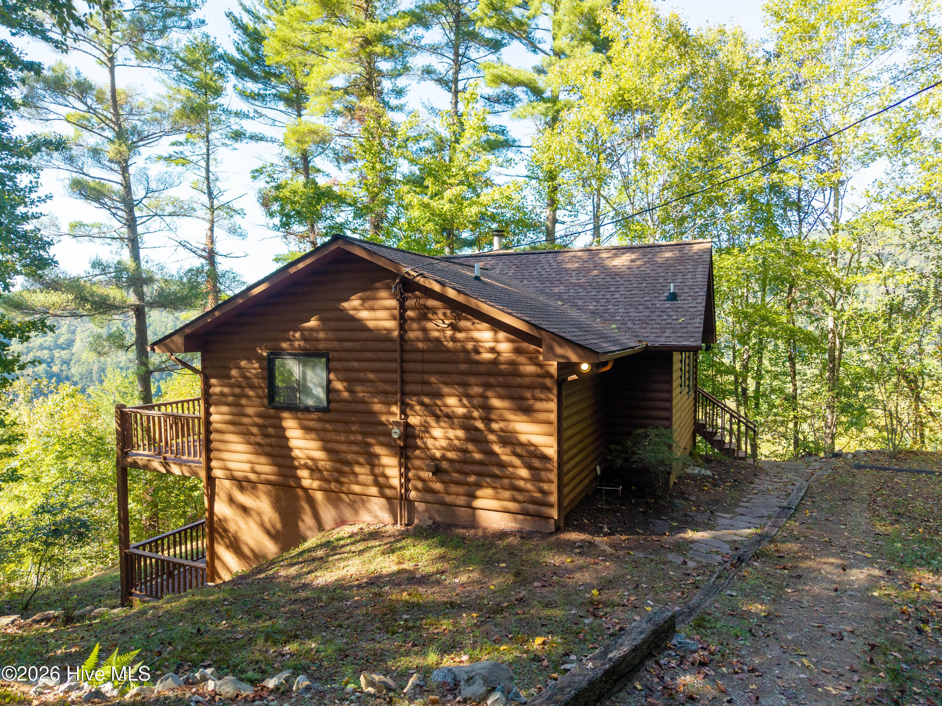 895 Lake Apalachia Acres Drive Property Photo 18