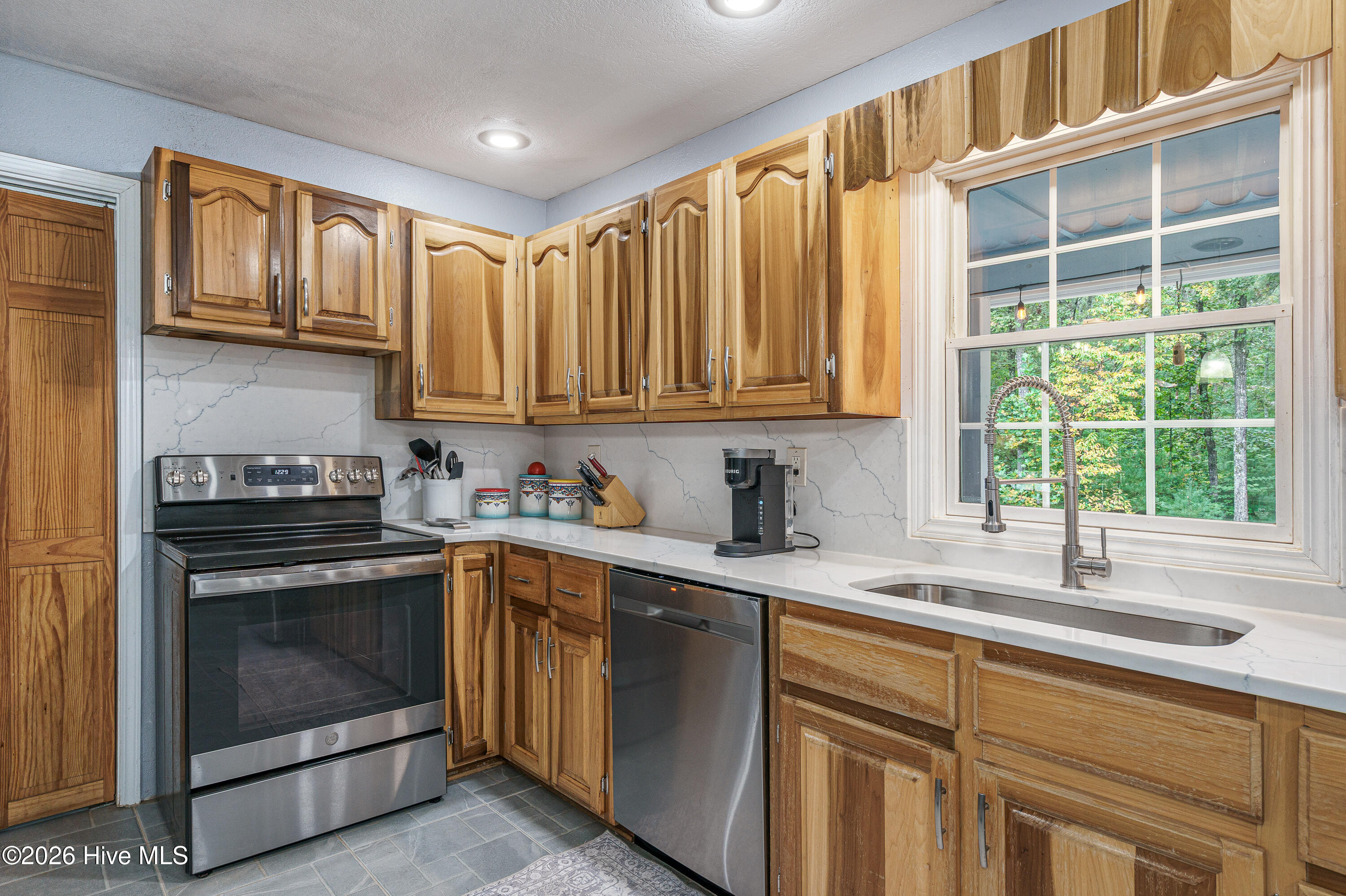 3015 Camp Creek Road Property Photo 8