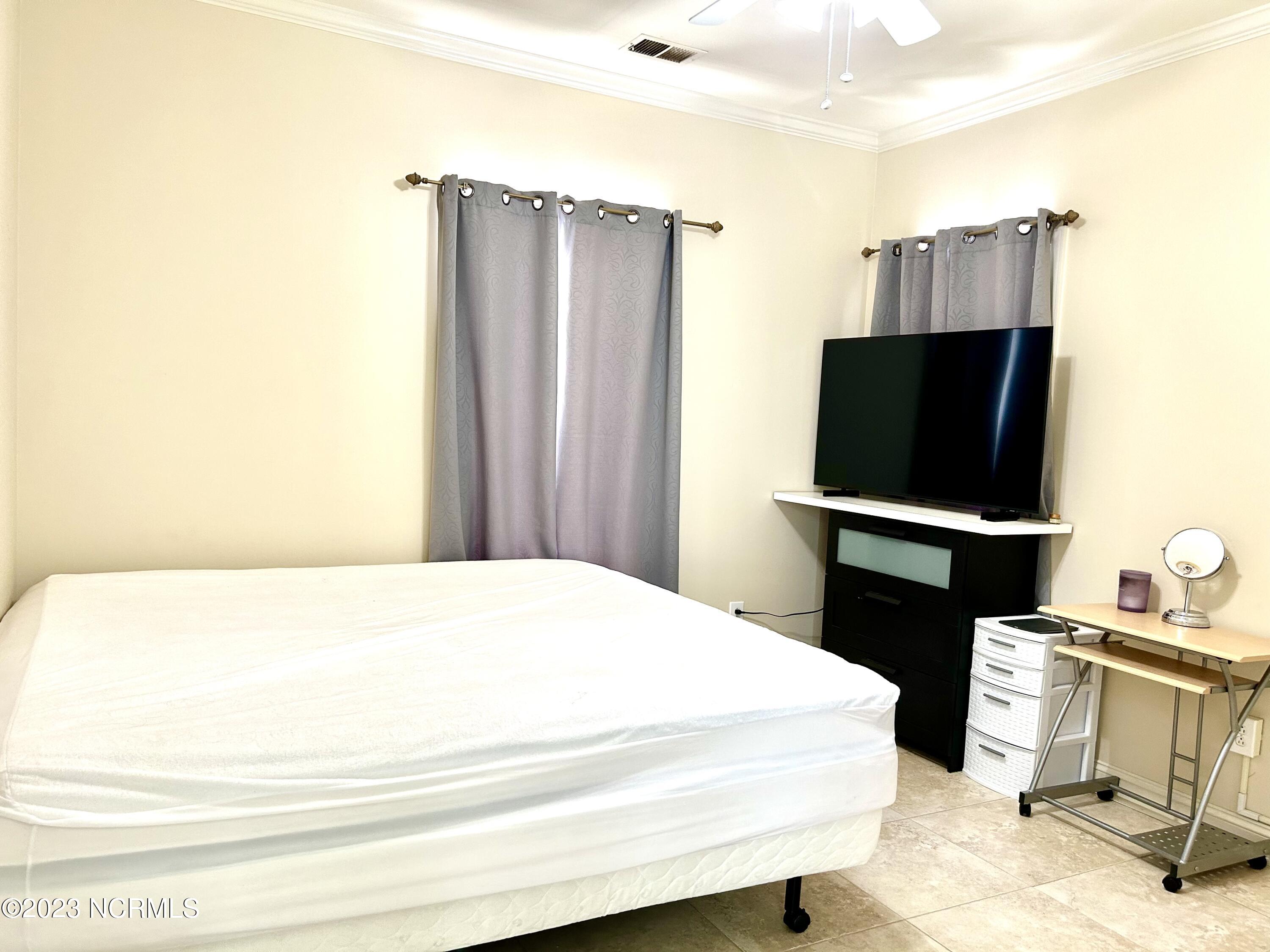 921 Gilchrist Street Property Photo 39