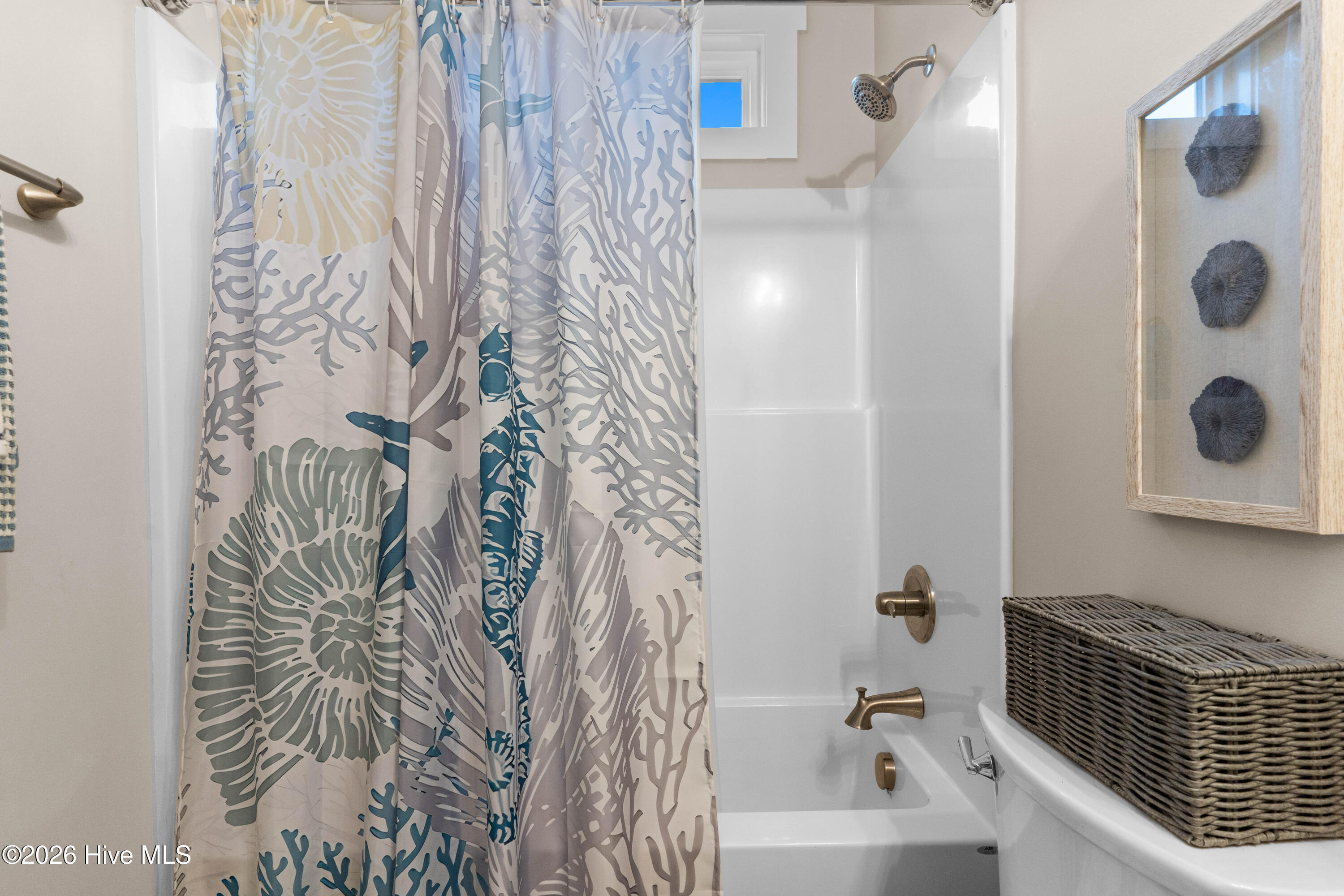 219 Ne 75th Street Property Photo 17