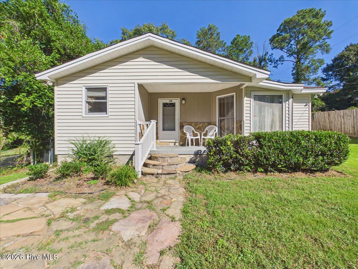 108 Henry Street Property Photo 1