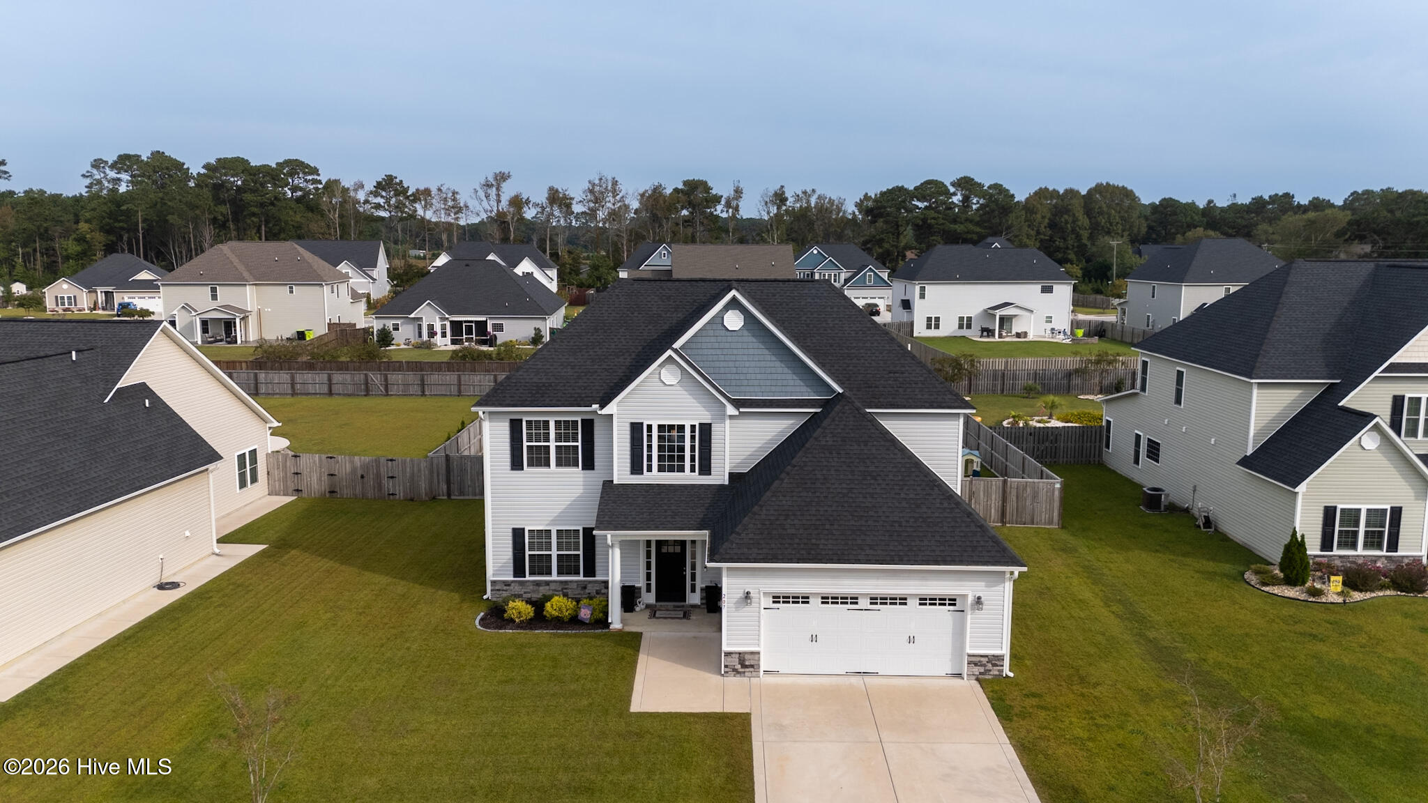 207 Coscoroba Court Property Photo 1