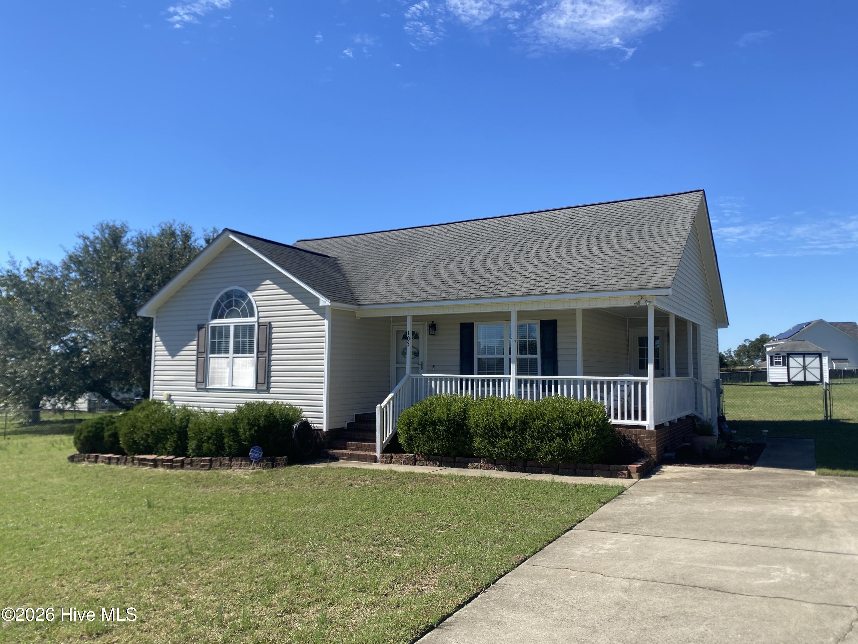103 Stewart'S Farm Road Property Photo 1