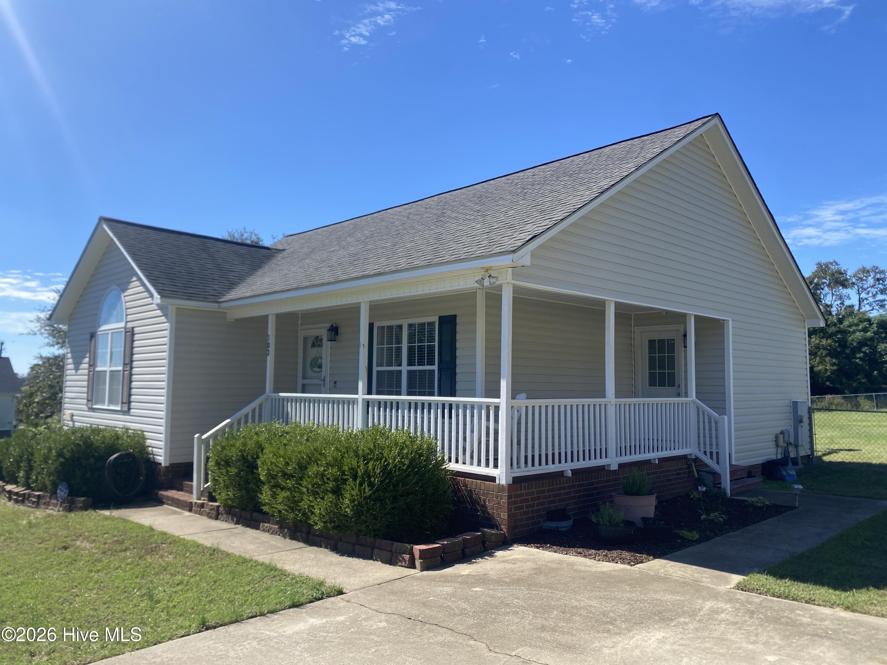 103 Stewart's Farm Road Property Photo 3