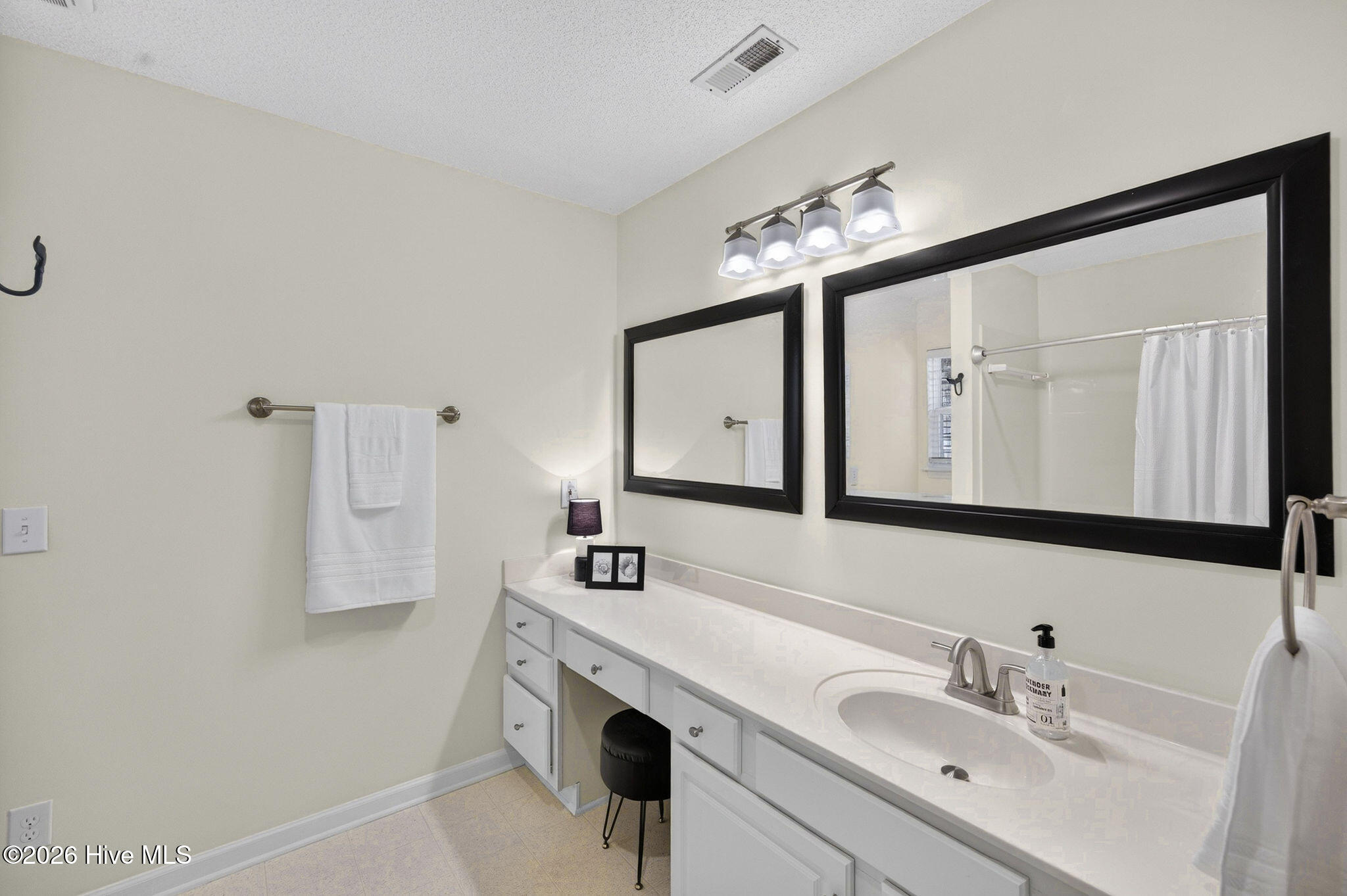 3801 Habberline Street Property Photo 26
