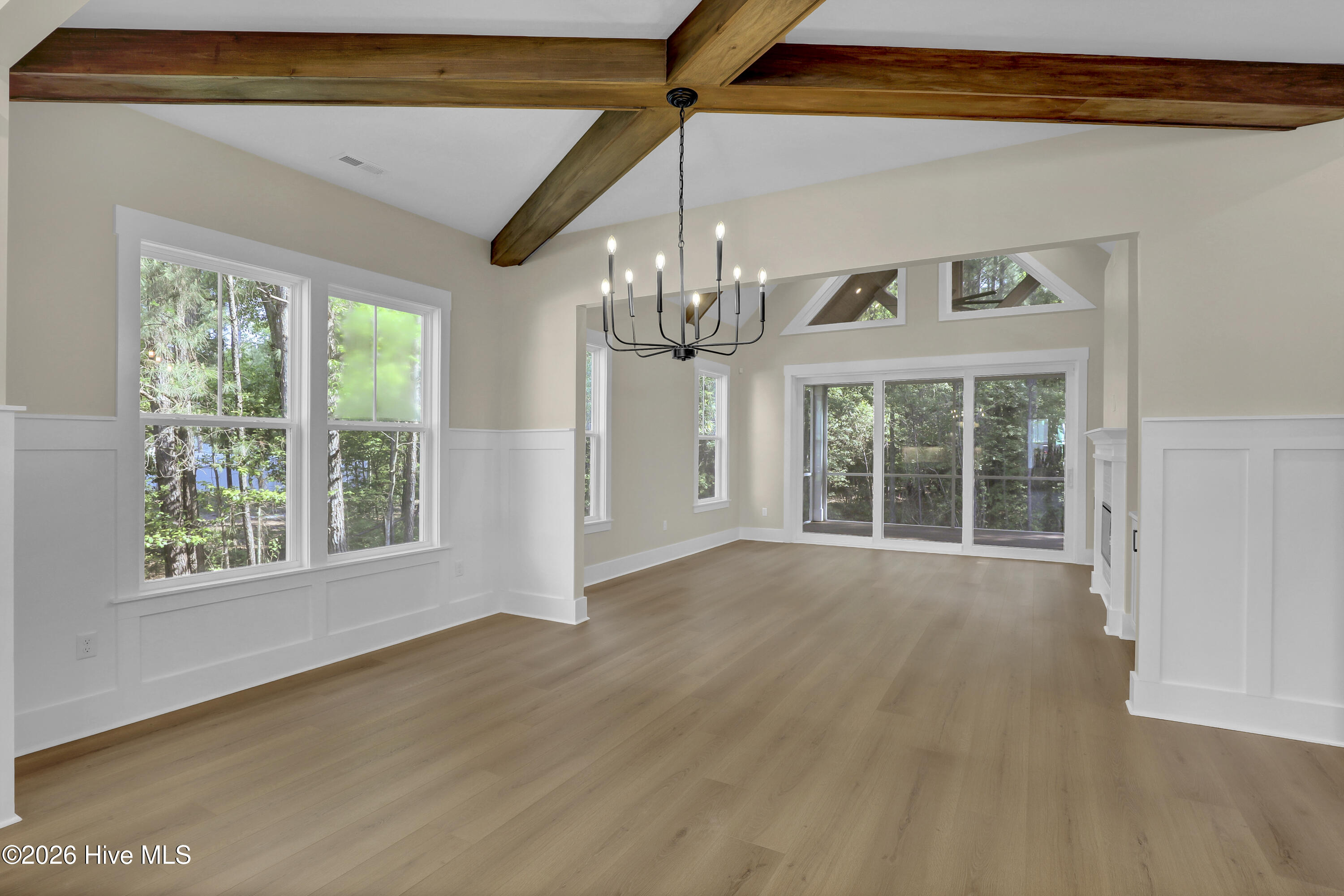 155 Everett Park Trail Property Photo 6