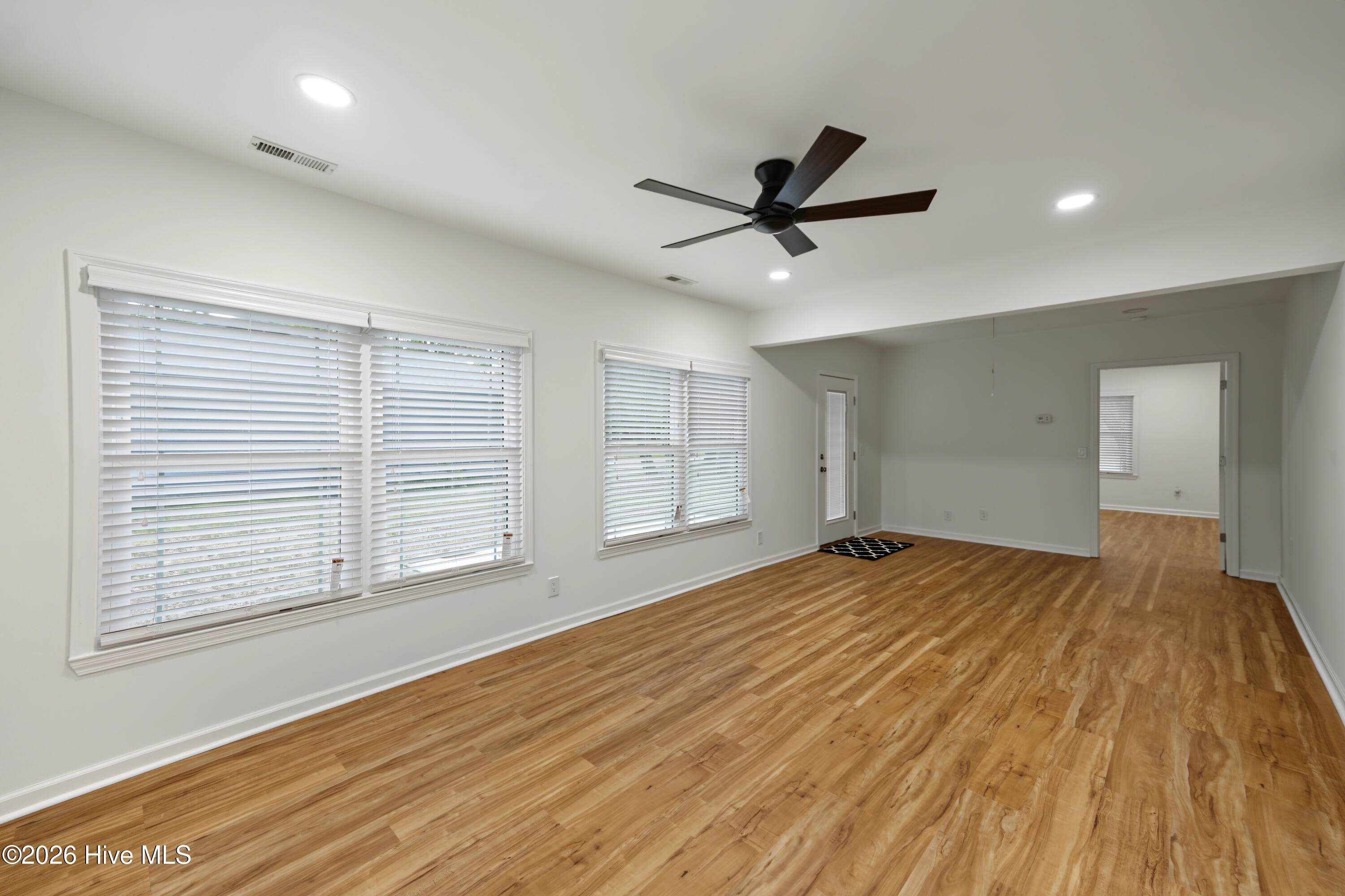 690 Fairway Drive E Property Photo 43