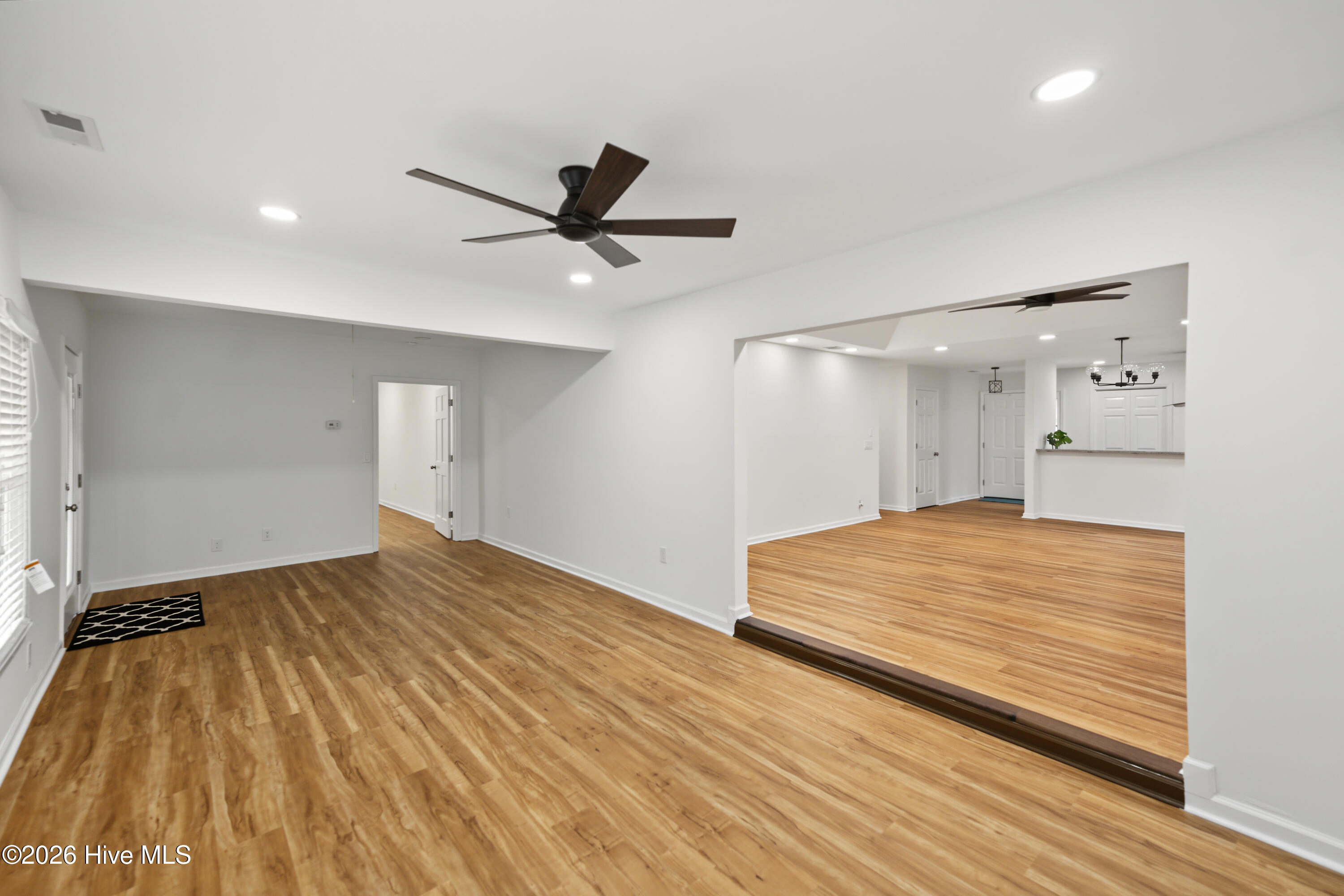 690 Fairway Drive E Property Photo 44