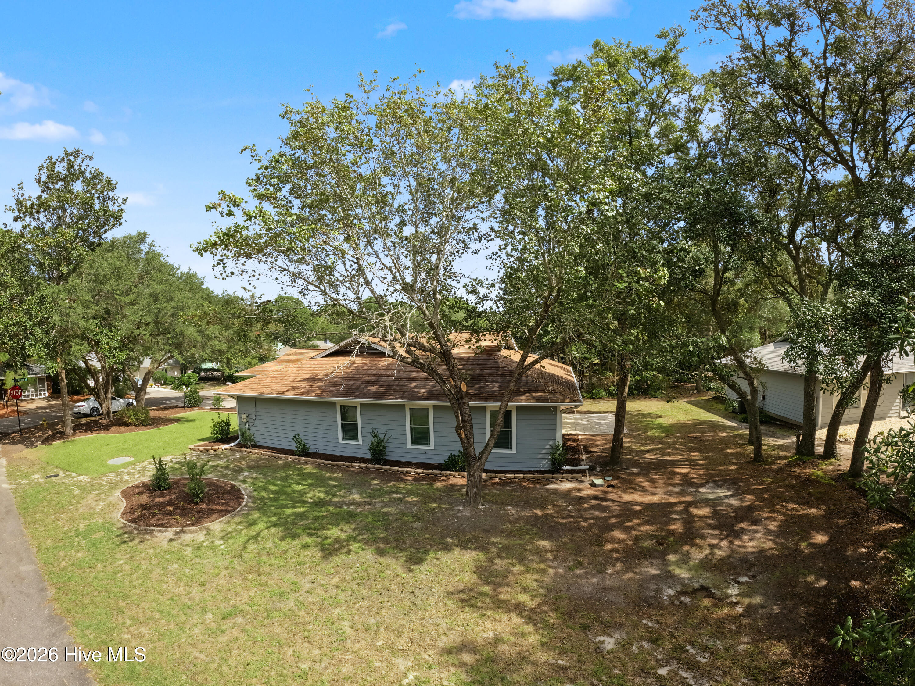 690 Fairway Drive E Property Photo 53