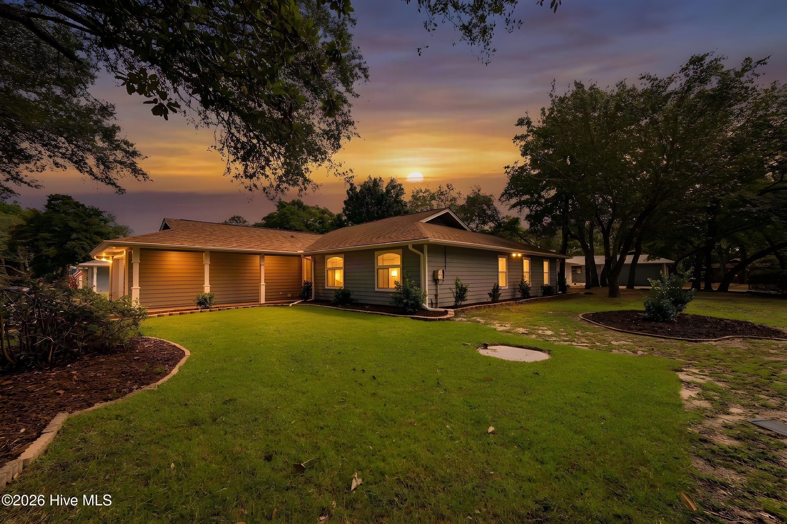690 Fairway Drive E Property Photo 55