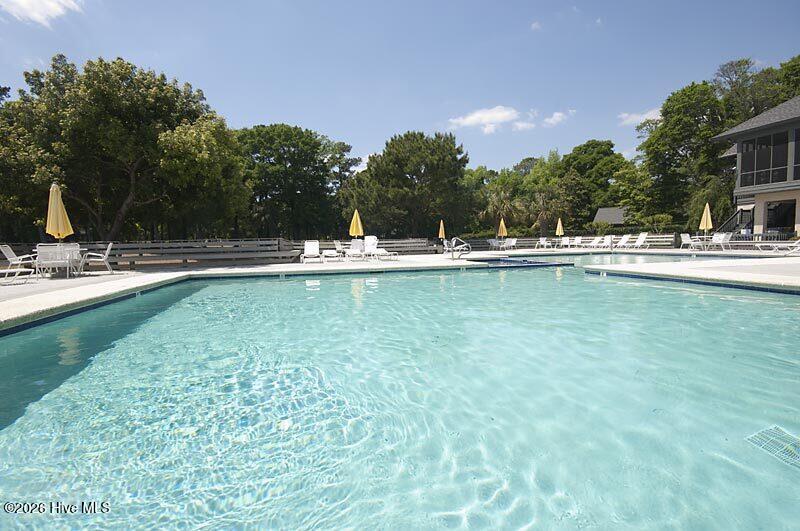 690 Fairway Drive E Property Photo 57