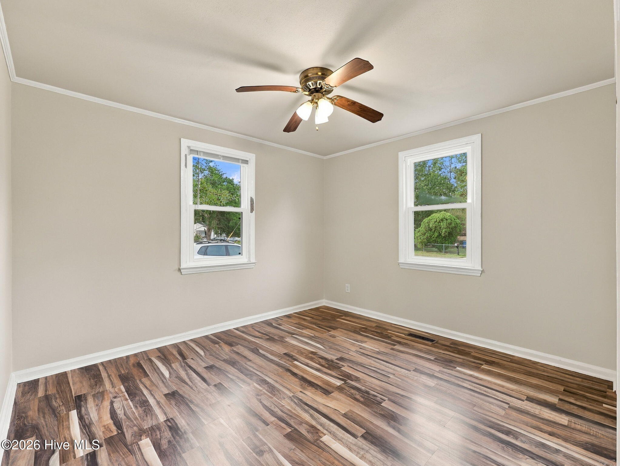 519 New River Drive Property Photo 6