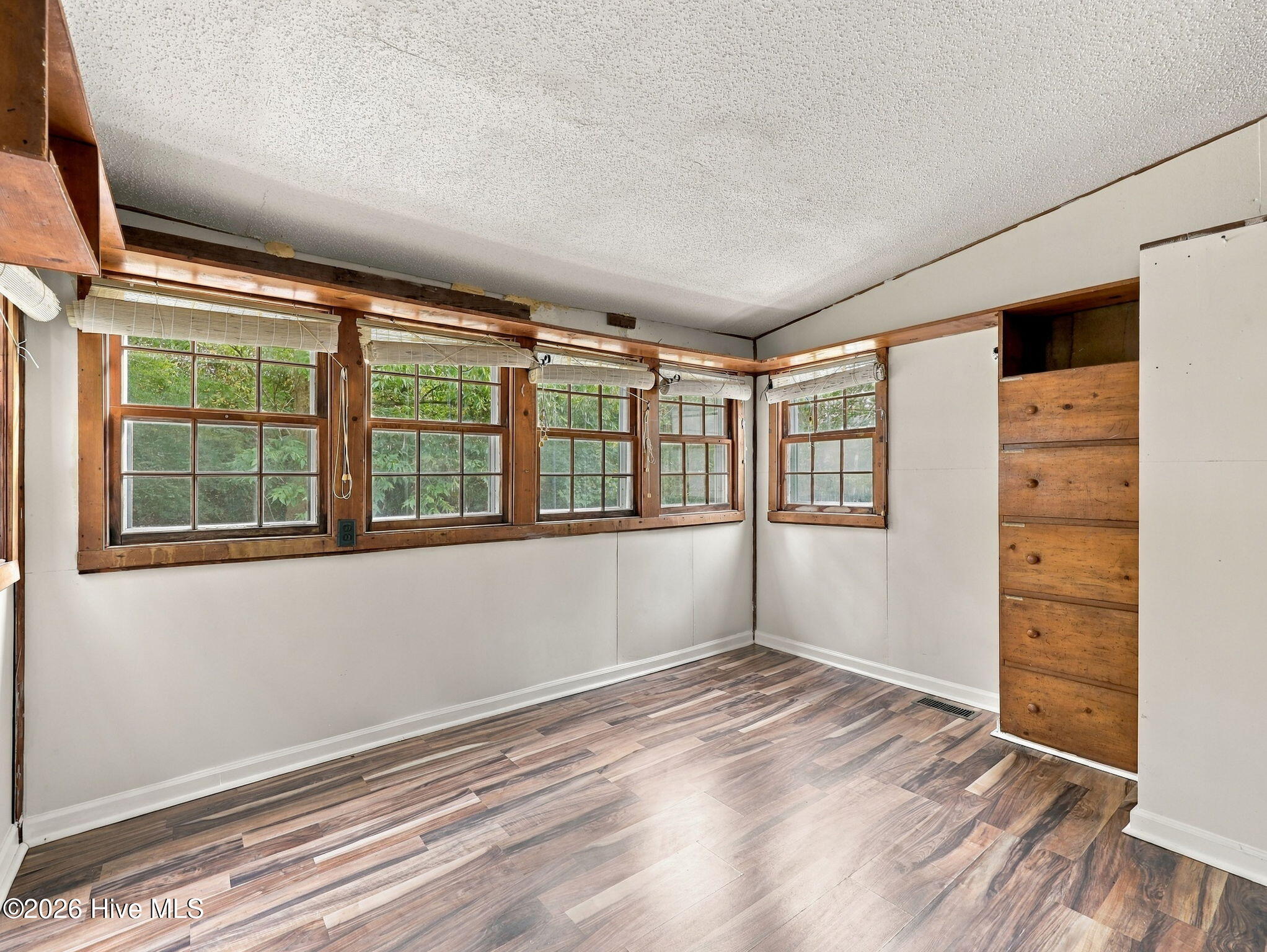 519 New River Drive Property Photo 13