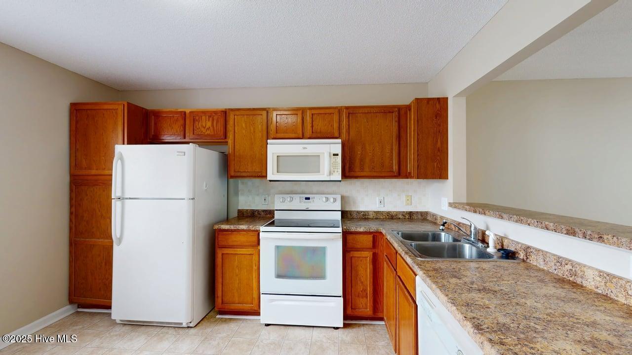 150 Cornerstone Place Property Photo 6