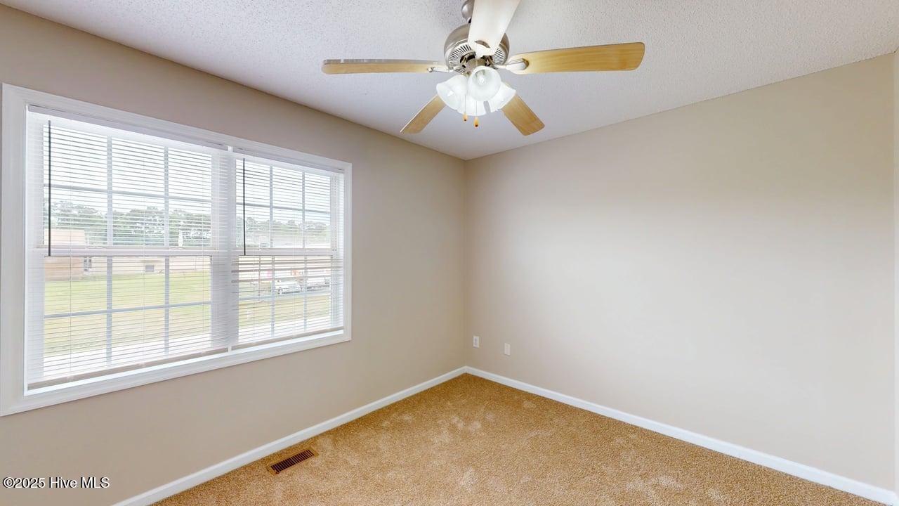 150 Cornerstone Place Property Photo 15