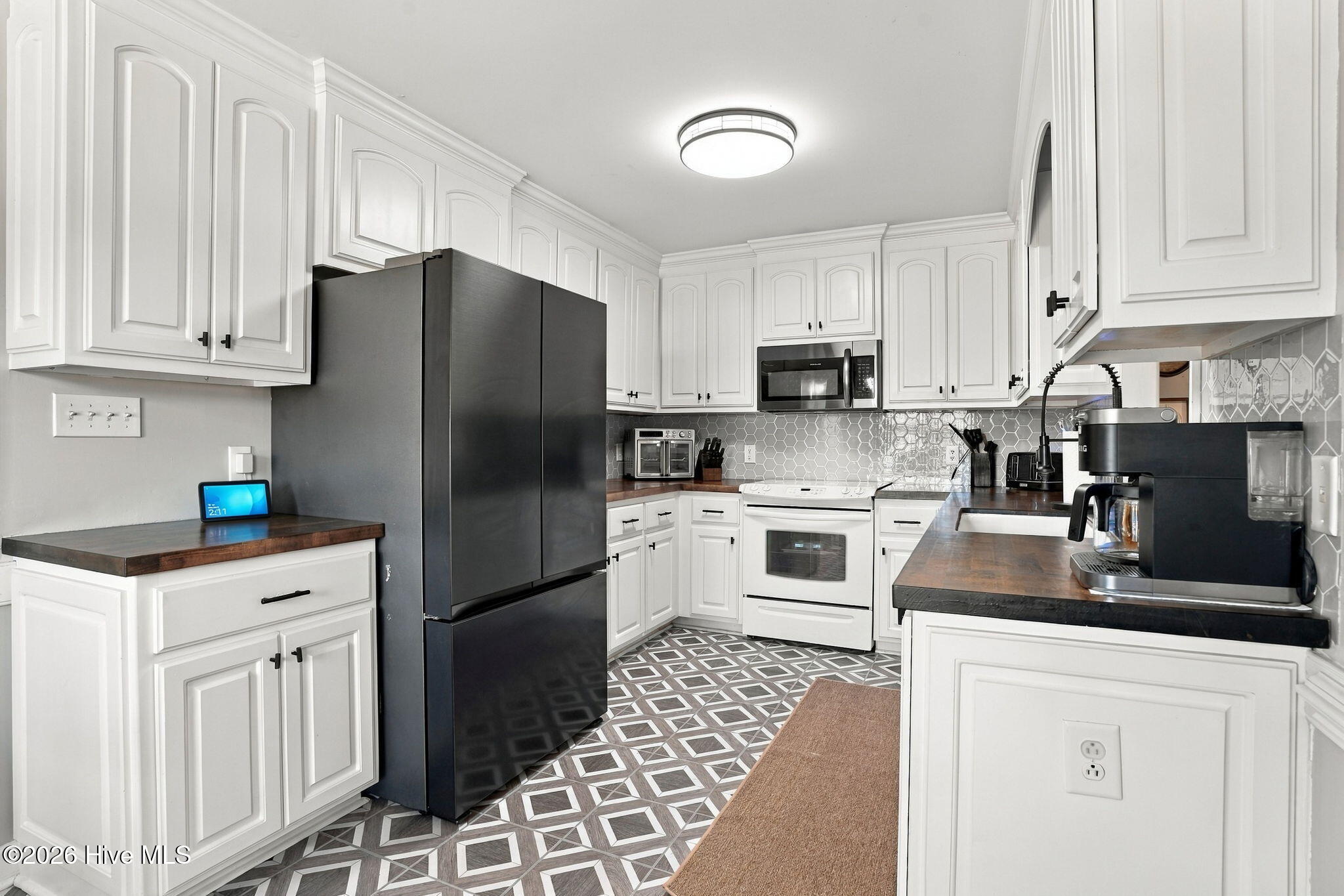 105 E Jamestown Street Property Photo 10