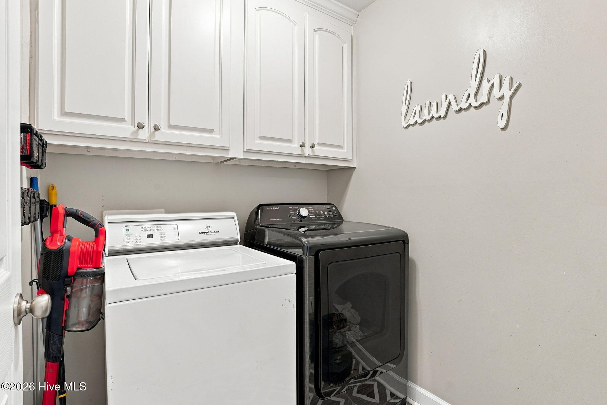 105 E Jamestown Street Property Photo 14