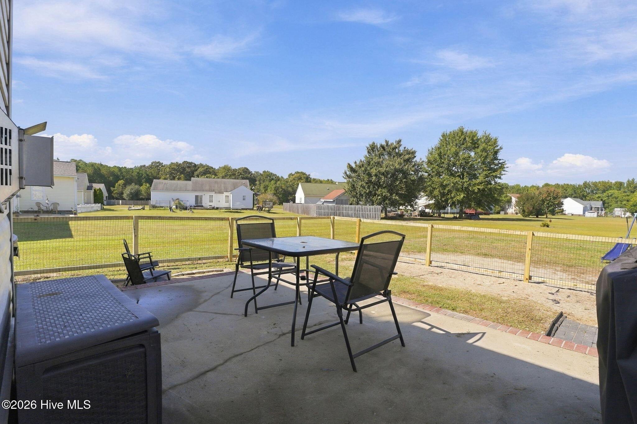 105 E Jamestown Street Property Photo 27