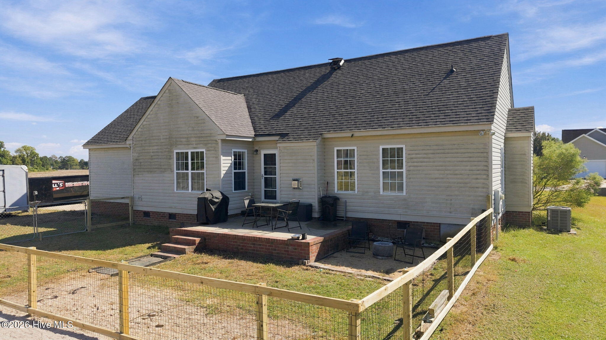 105 E Jamestown Street Property Photo 29