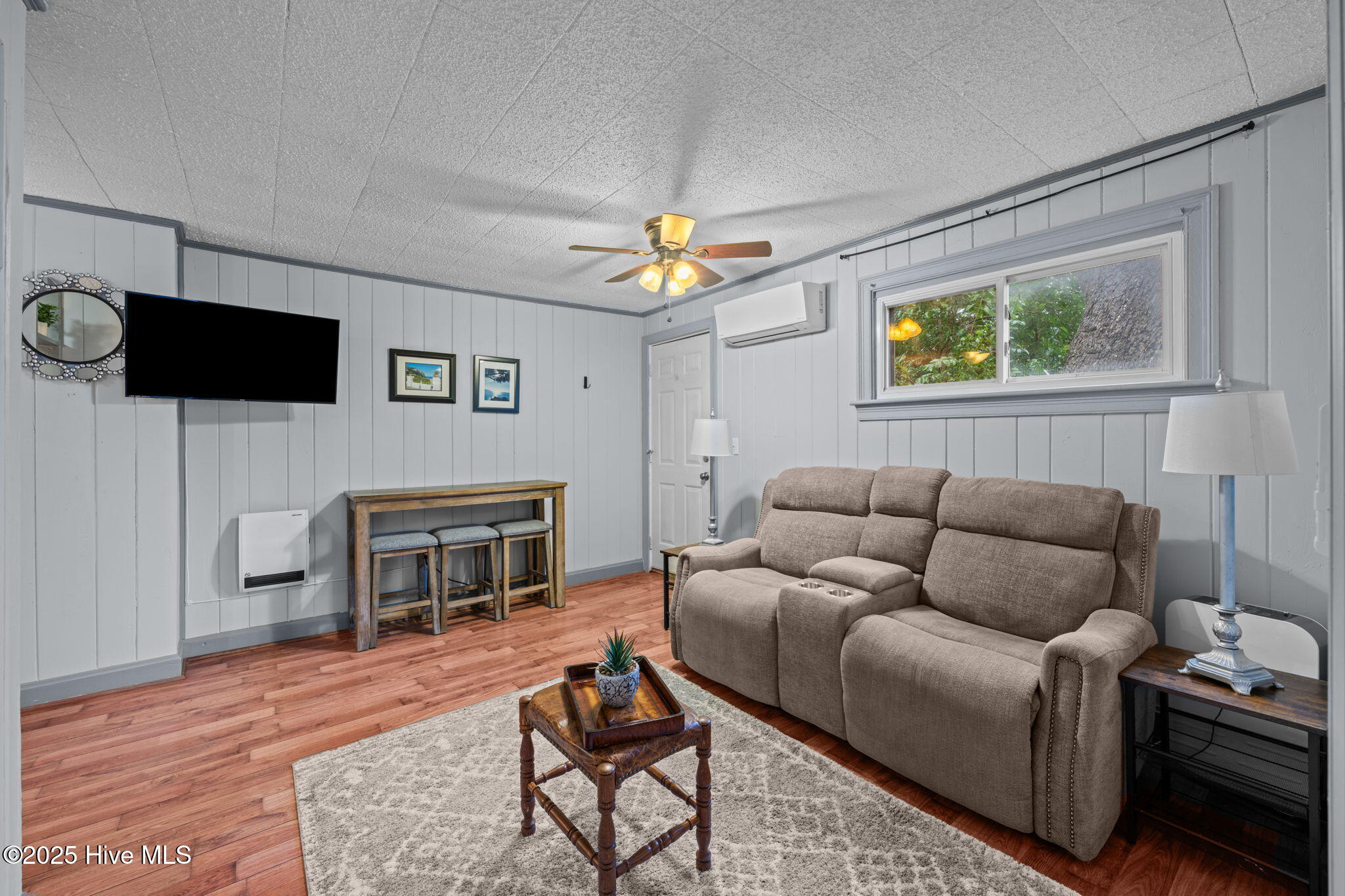 411 George Street 4 Property Photo 6